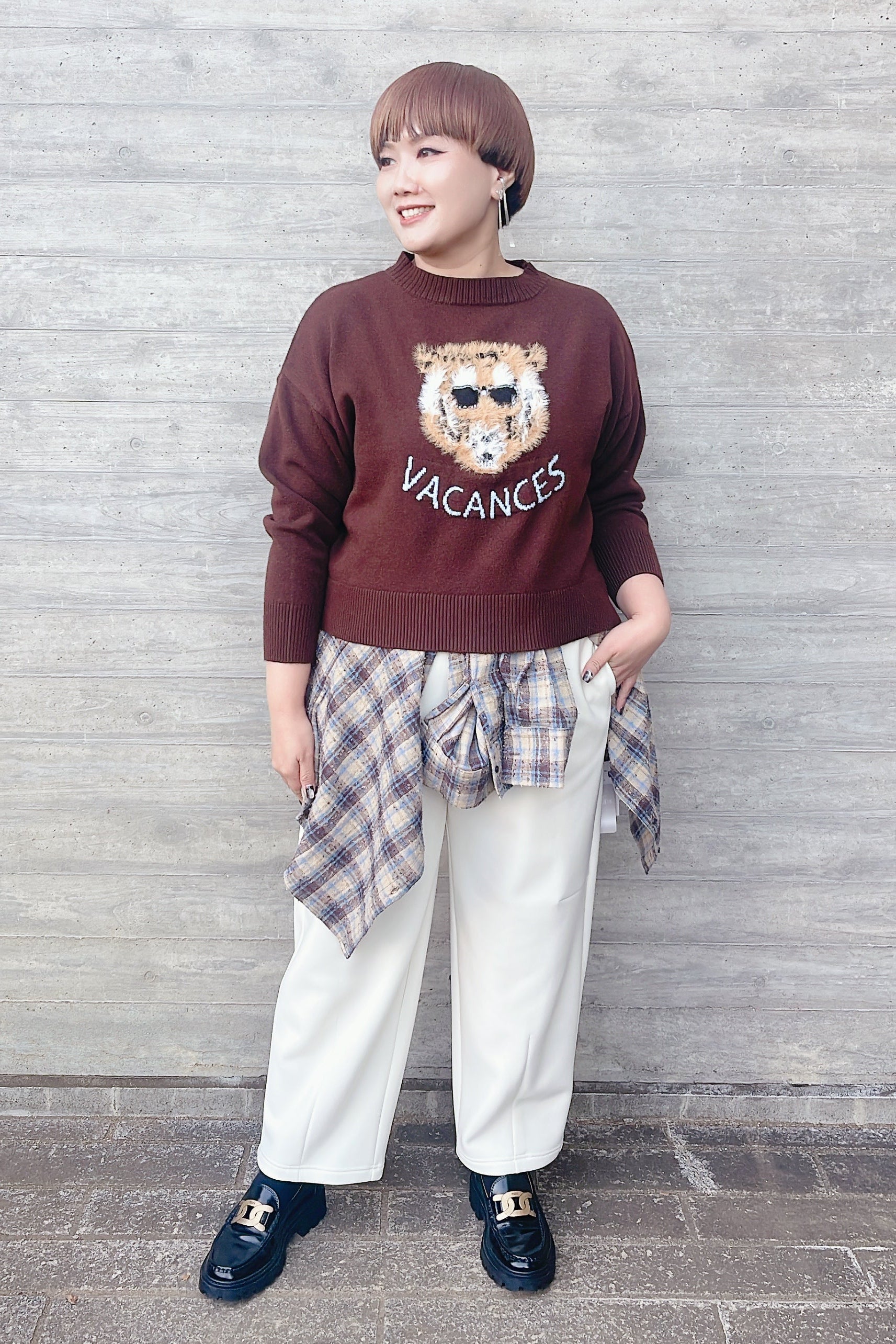 今買うべき冬トップスニット編 アニマルモチーフニット〈ブラウン〉