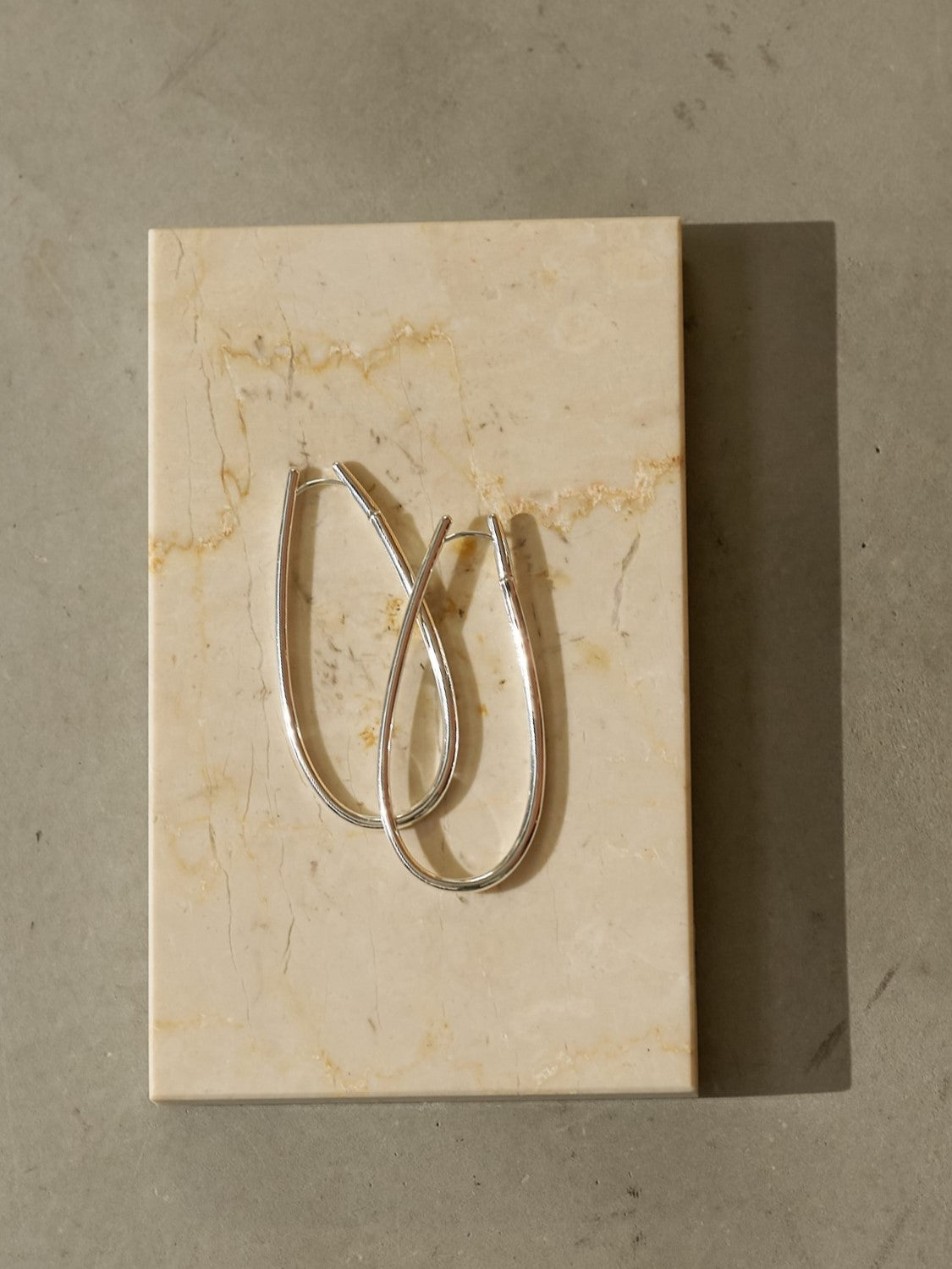 【CHIGNON】ドロップフープワンタッチピアス/0061-112SH