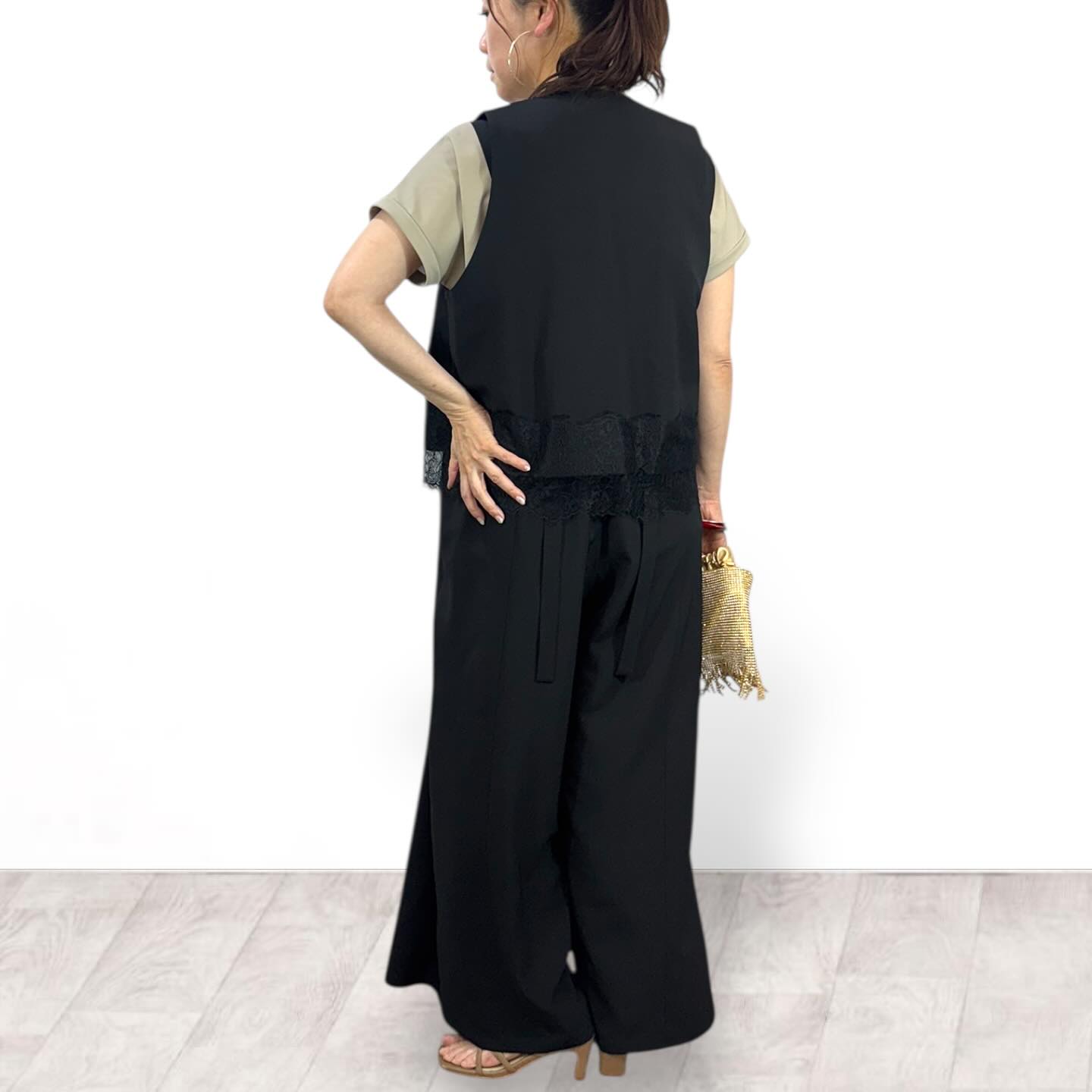 【再入荷予約】【QTUME】サマートロ×リバーレースコンビショートベスト/612-24048