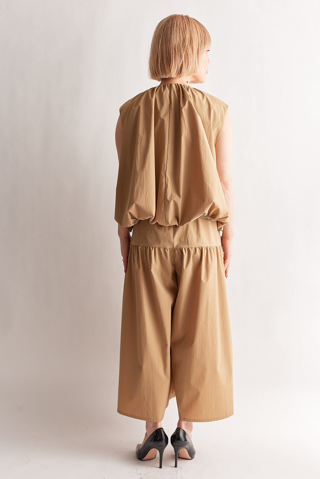 【STELLA CIFFON】ウォーターリペレントタイプライターギャザーブルゾン/ST2-26101