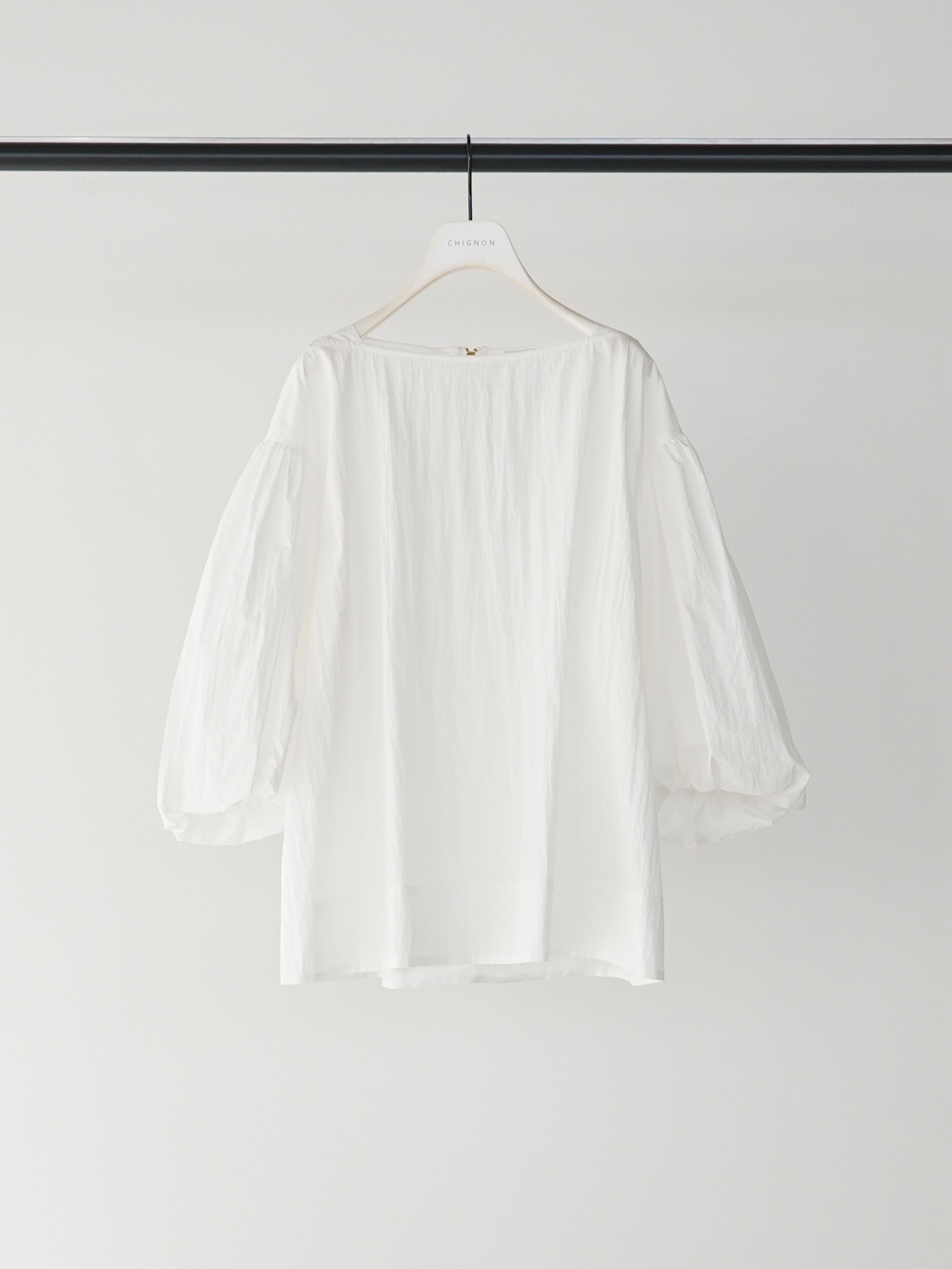 【CHIGNON】 バルーンスリーブブラウス/1261-033MK