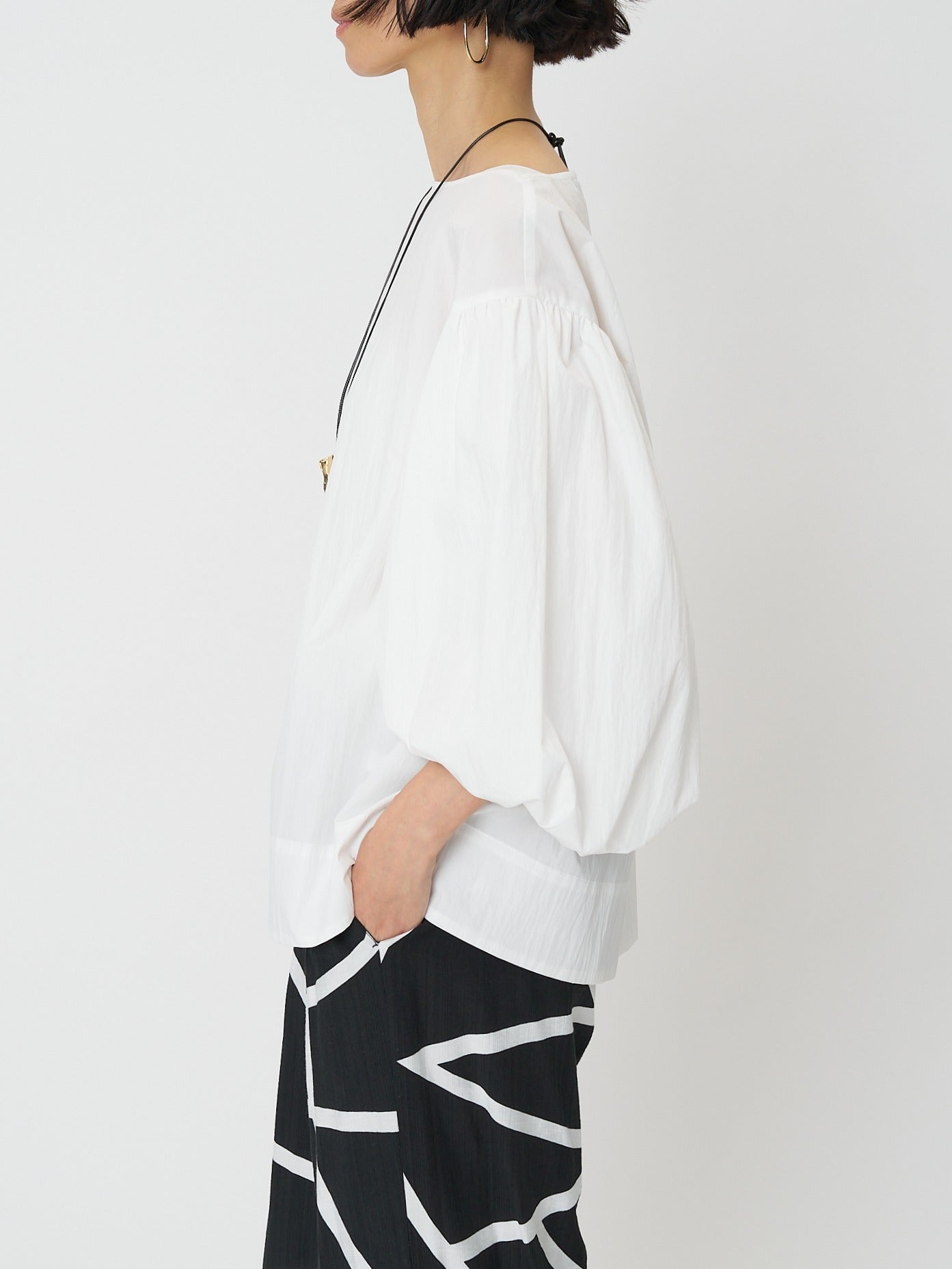 【CHIGNON】 バルーンスリーブブラウス/1261-033MK