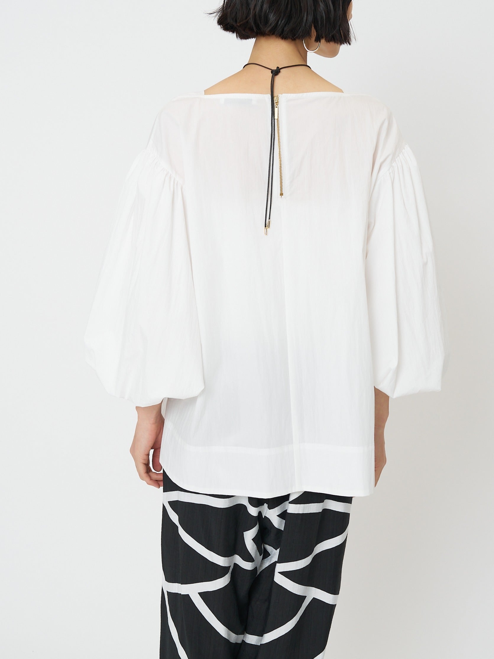 【CHIGNON】 バルーンスリーブブラウス/1261-033MK