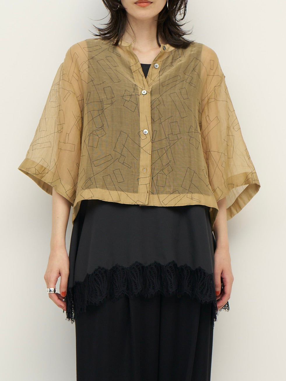 【CHIGNON】シアープリントハーフスリーブシャツ/1262-308KK