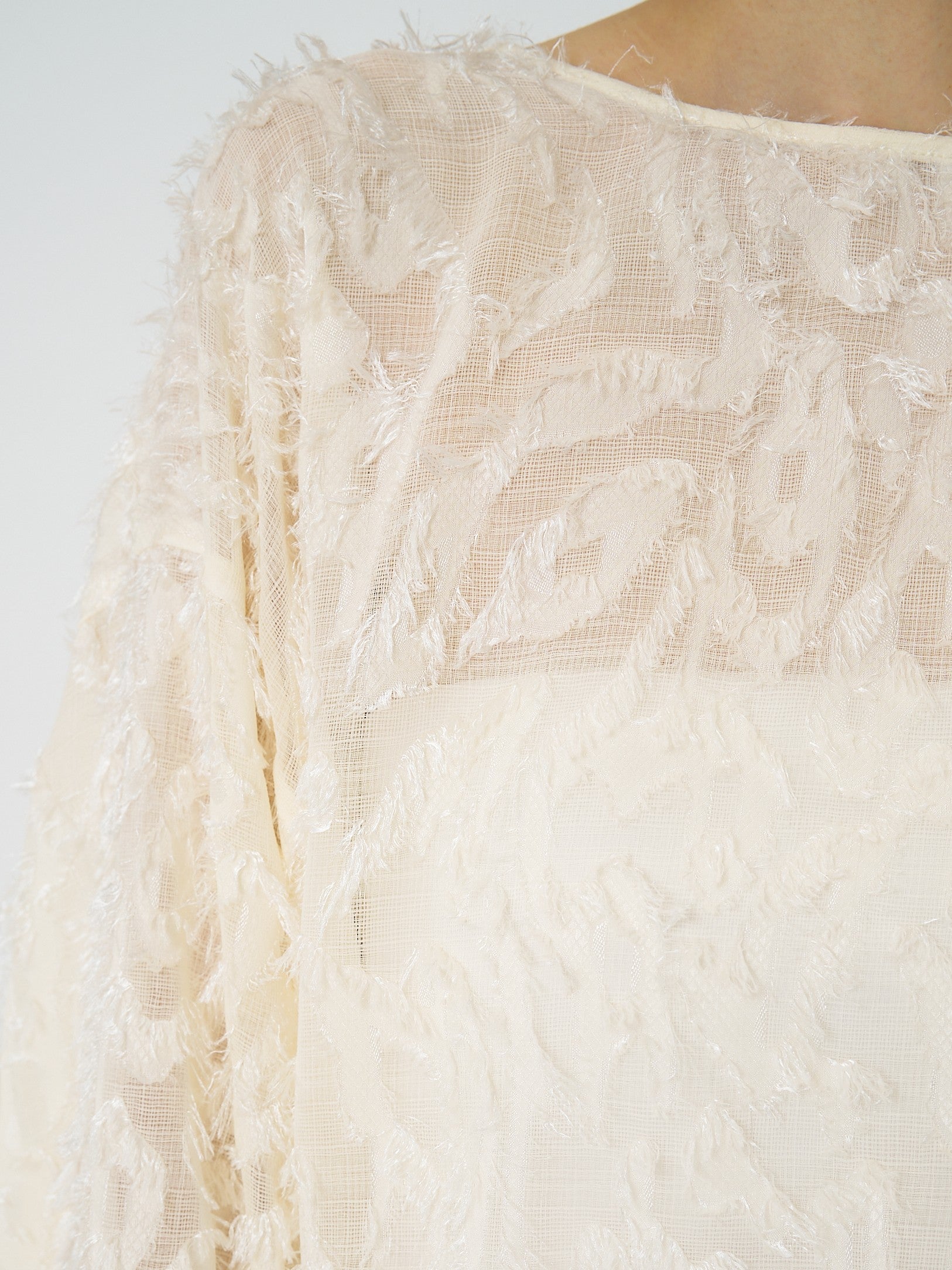 【CHIGNON】メッシュジャガードブラウス/1561-009KK