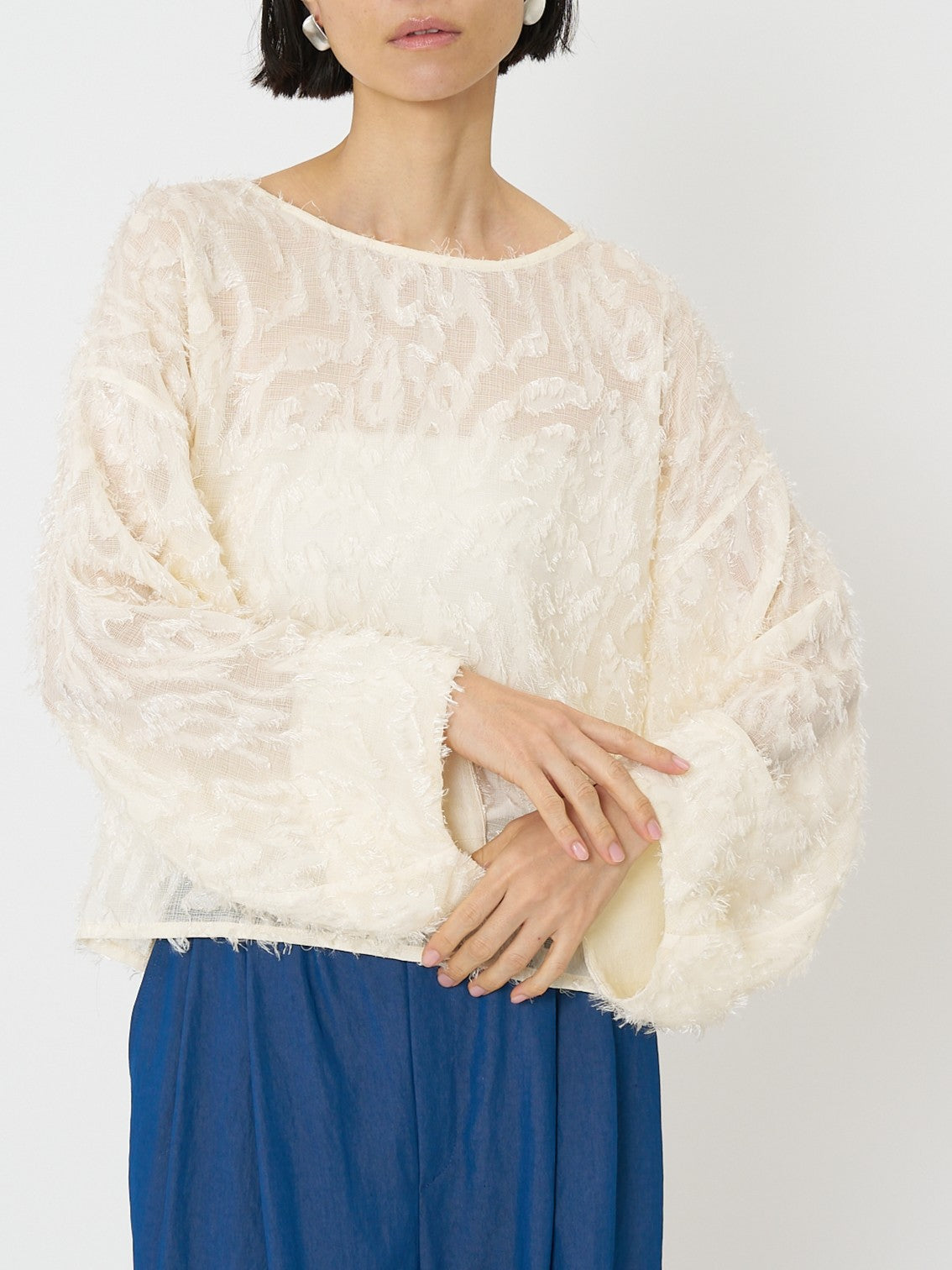 【CHIGNON】メッシュジャガードブラウス/1561-009KK