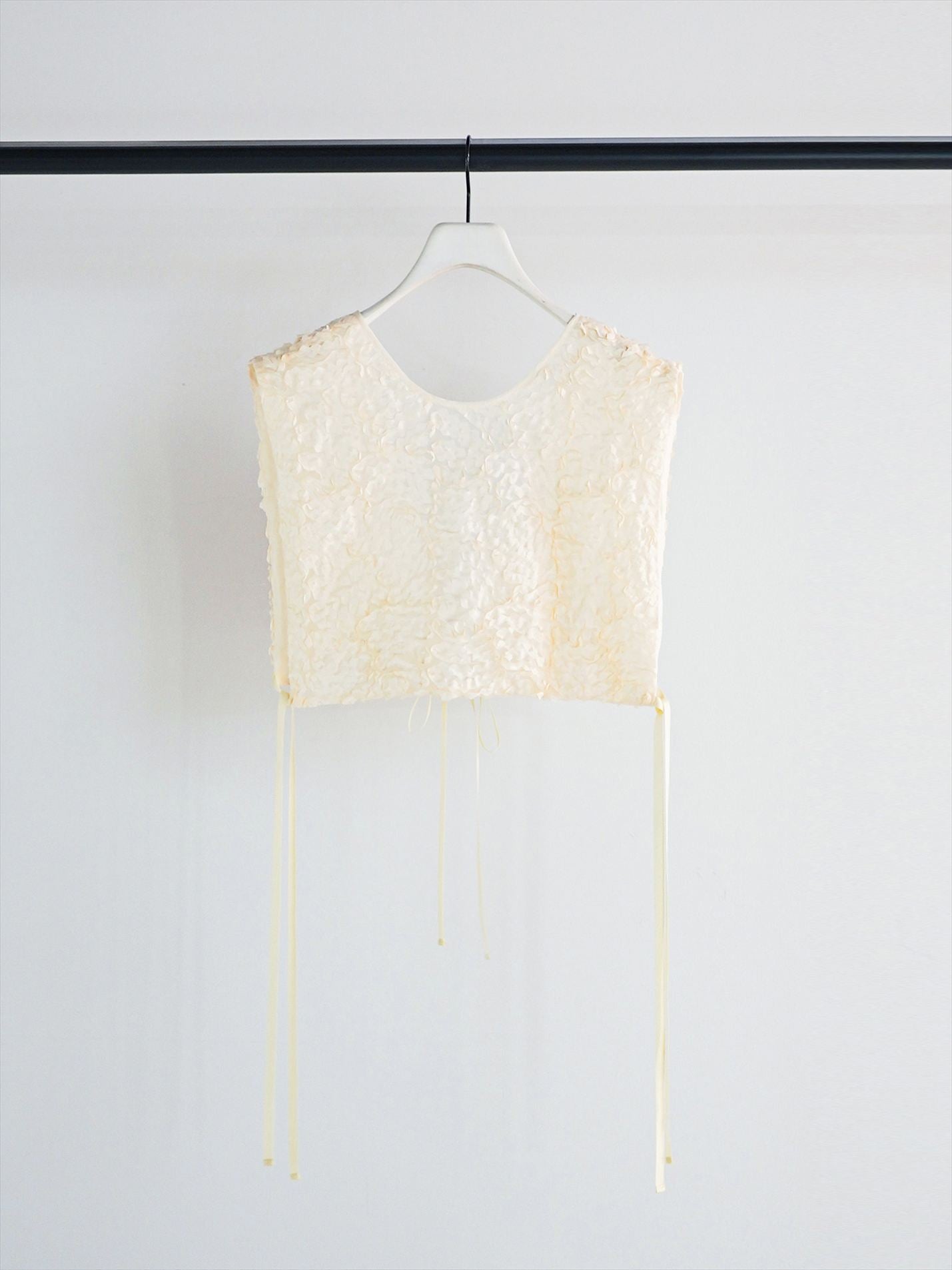 【CHIGNON】フリルエンブロミニベスト/1961-049BZ