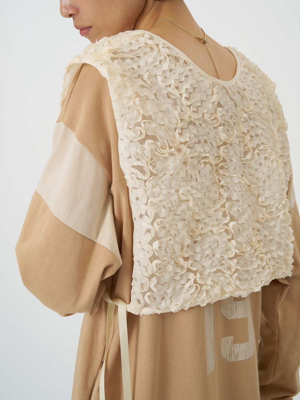 【CHIGNON】フリルエンブロミニベスト/1961-049BZ