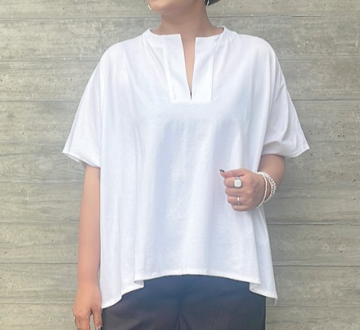 【ayane】キーネックゆったりTシャツ/834619