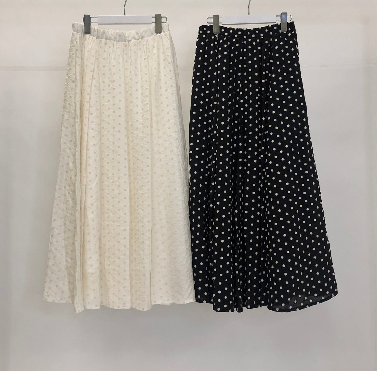 【SUGAR ROSE】ドット風刺繡フレアスカート/246031