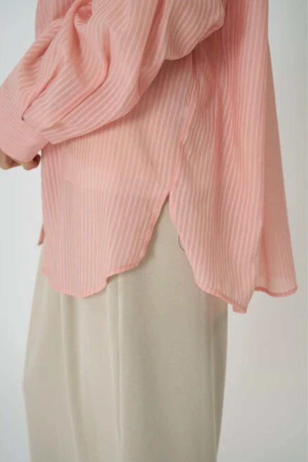 【CHIGNON】シアーストライプオーバーシャツ/1861-005KK