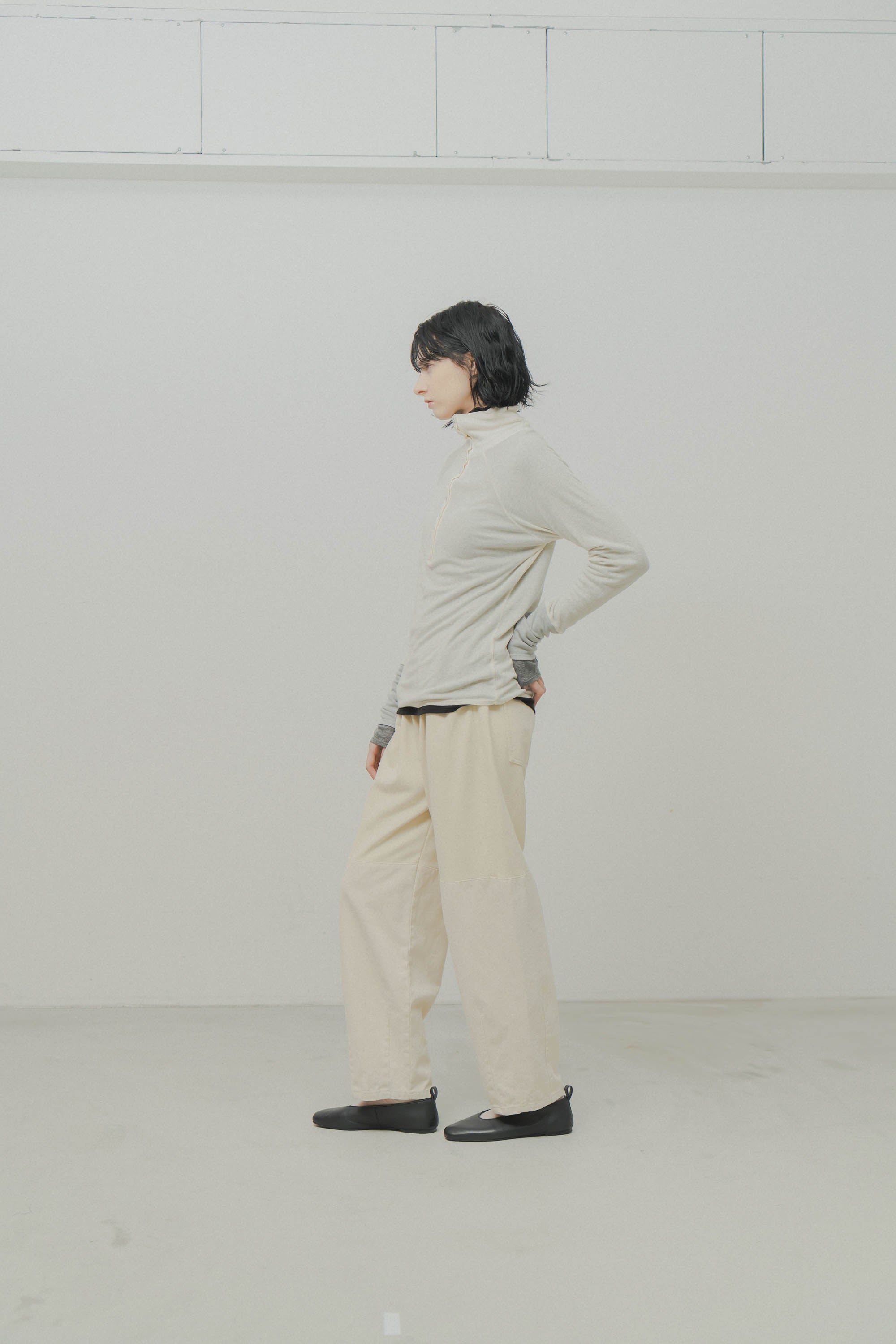 【WHYTO.】フロントボタンタートルネック/NO,33-WHT26FCS4021