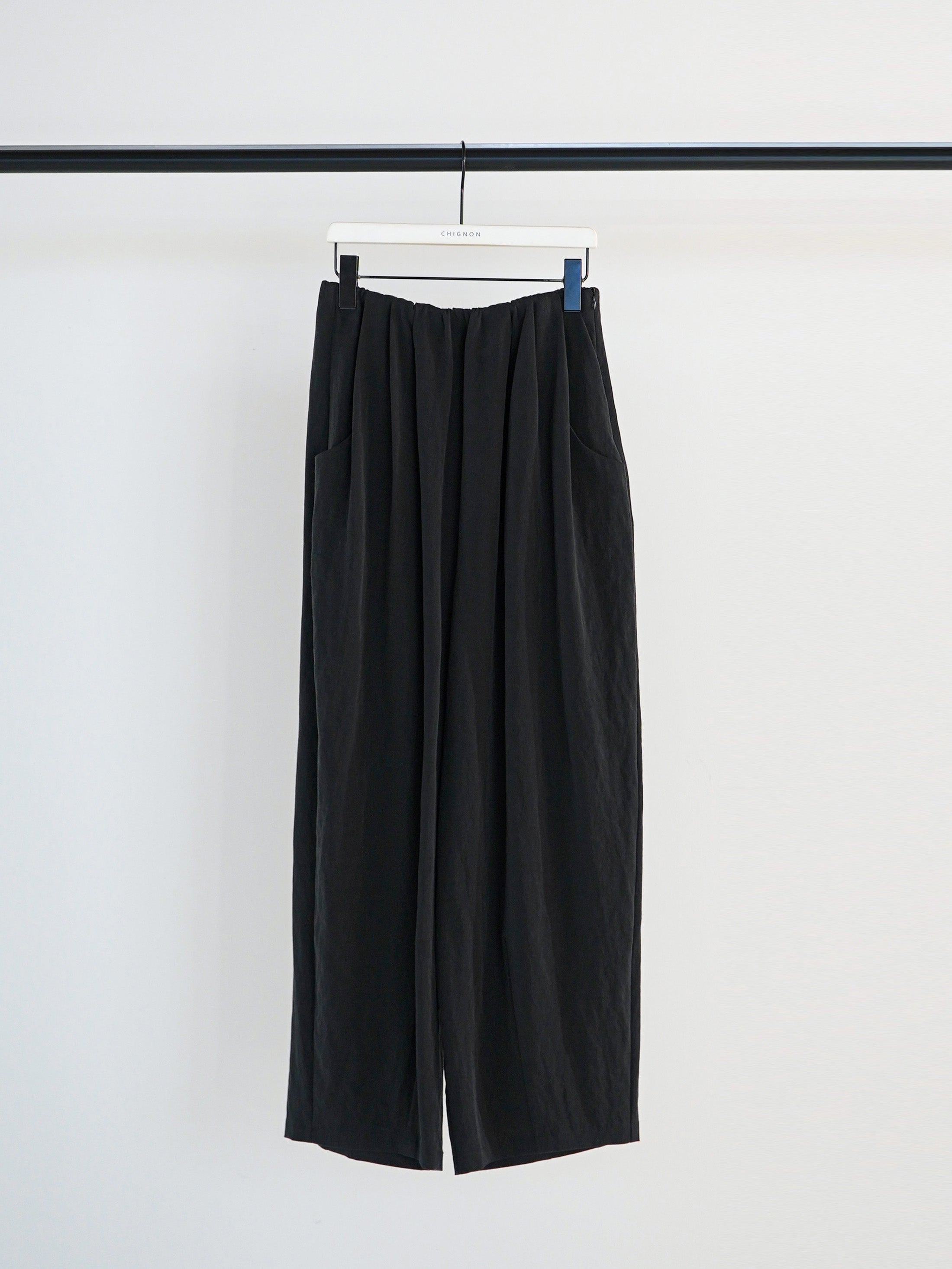 【CHIGNON】フロントタックカーヴィーパンツ/3261-026MK