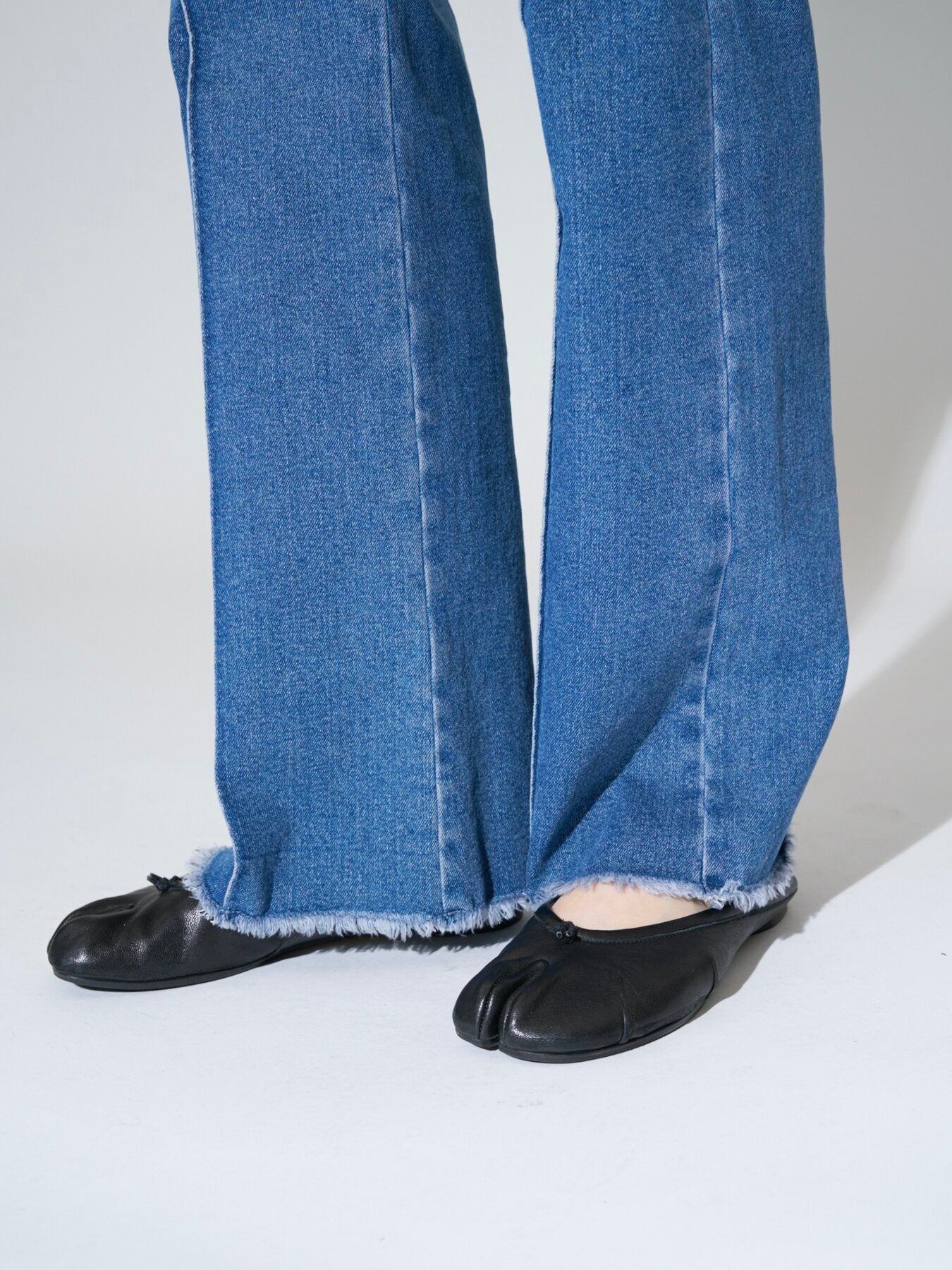 【CHIGNON】ウォッシュドデニムフレアパンツ/3264-105BT