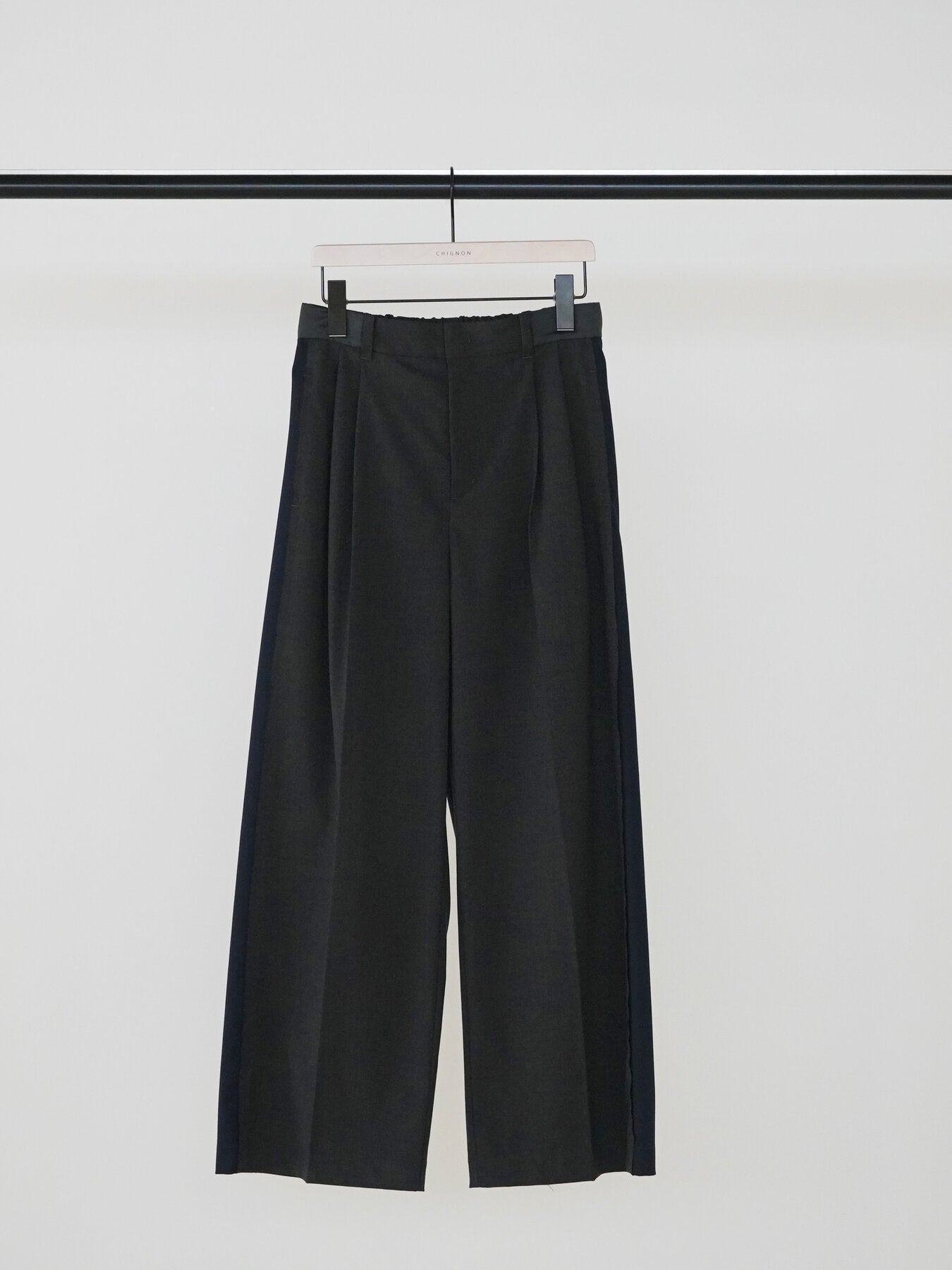 【CHIGNON】カットオフライン2タックスラックス/3265-309KK