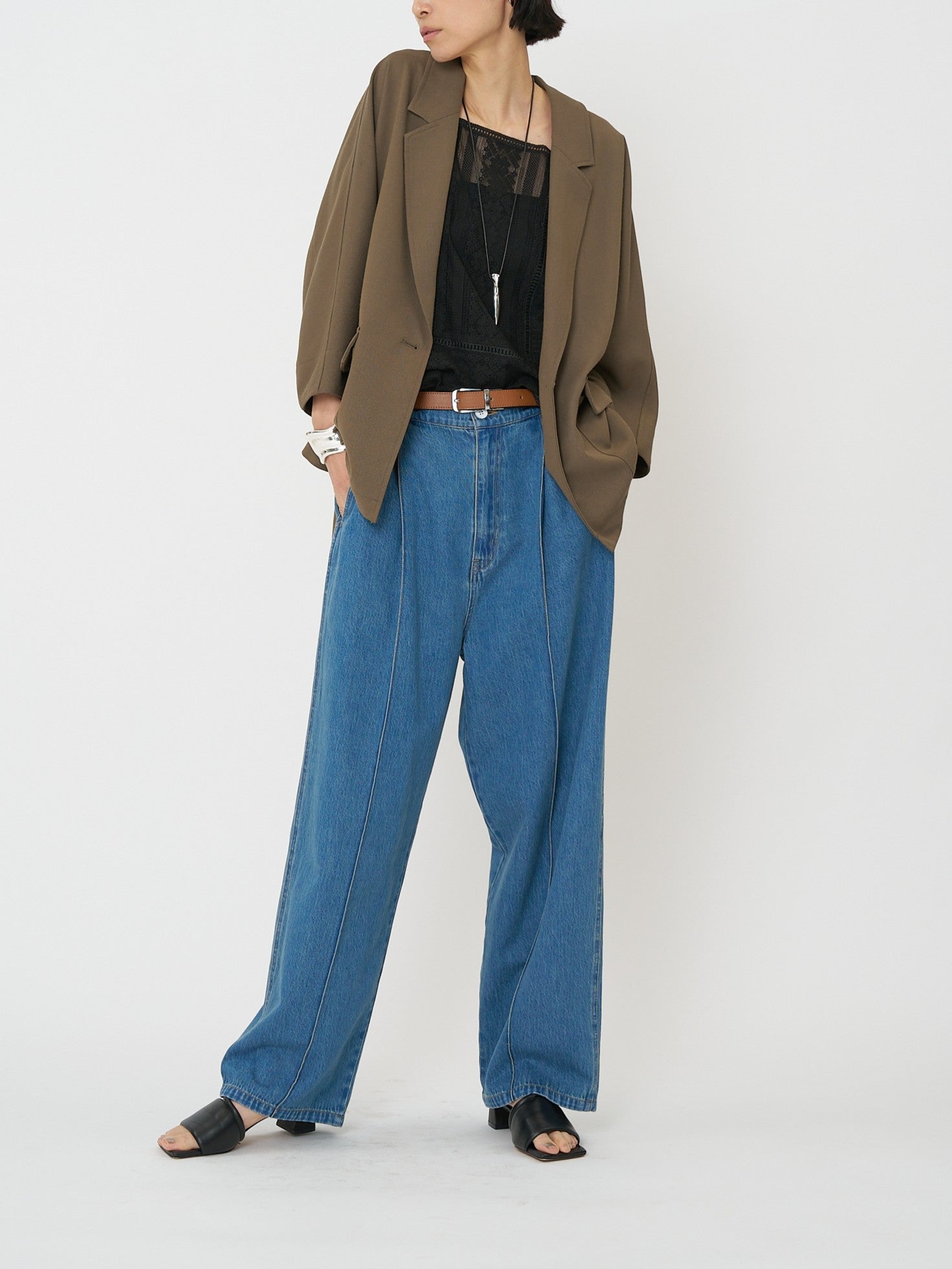 【CHIGNON】センターステッチデニムパンツ/3861-042BT