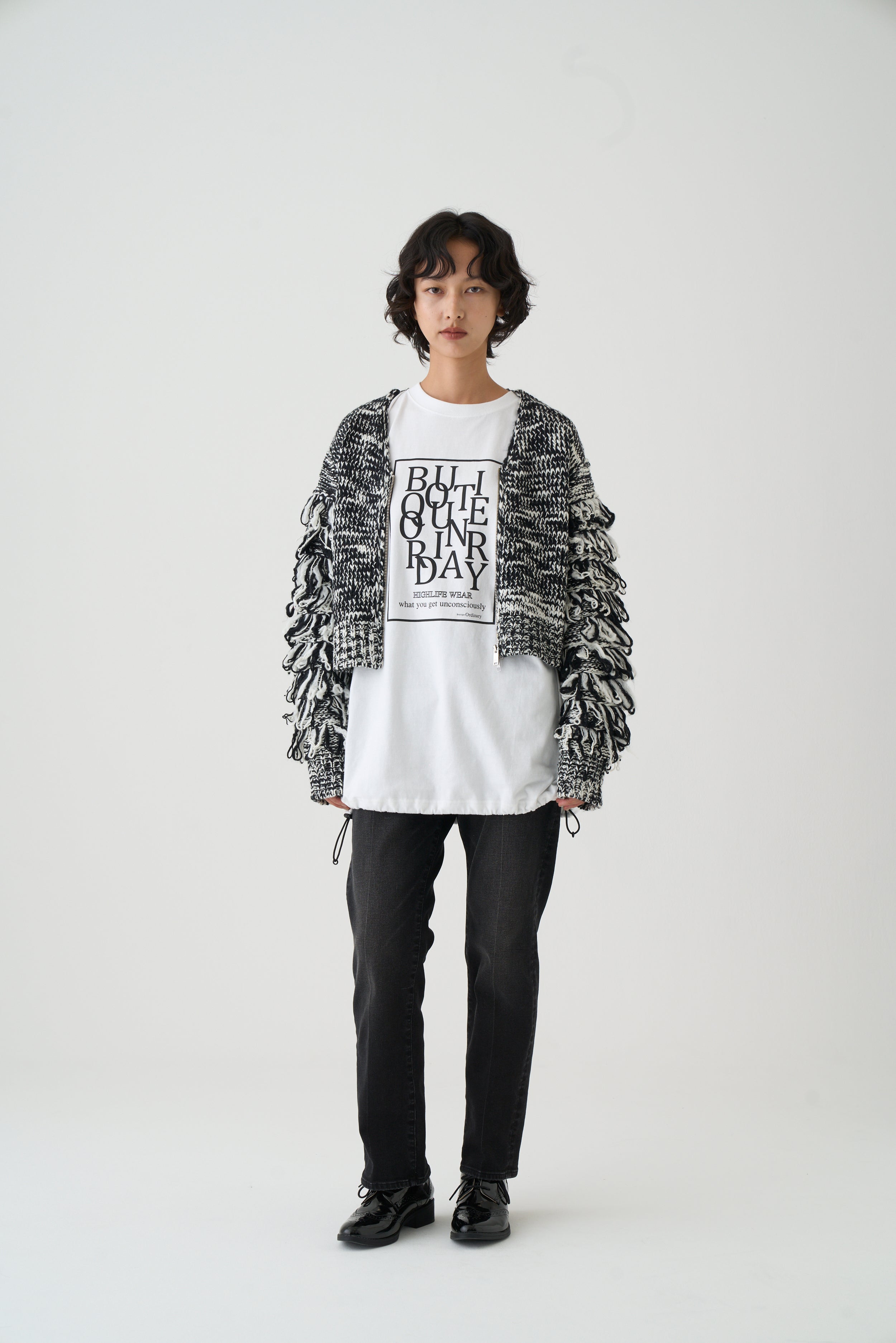 【Ordinary】ランダムタイポポーチLS Tシャツ/BO25-308T