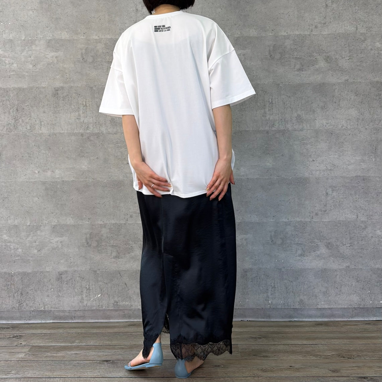 【Anna Kerry】バックネックロゴTシャツ/85261916