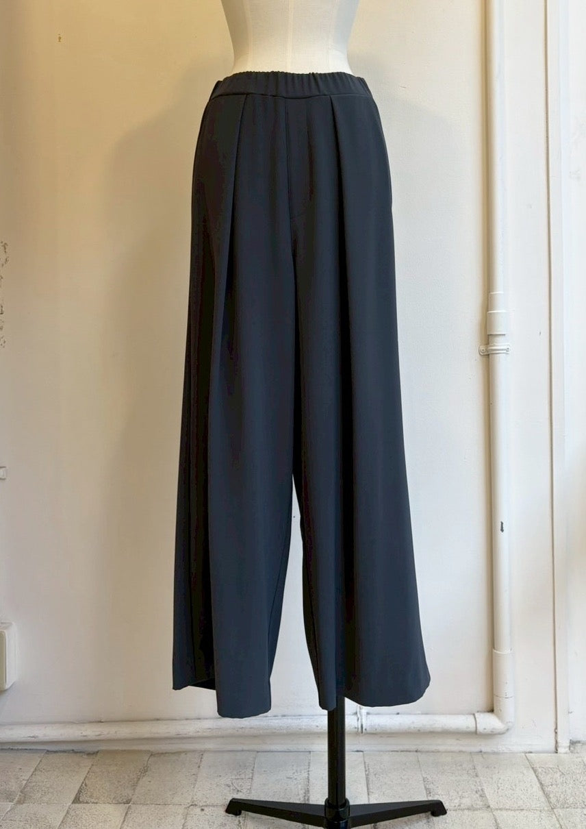 【再販・新色追加】【anana】着痩せハイウエストストレートパンツ/a92-027