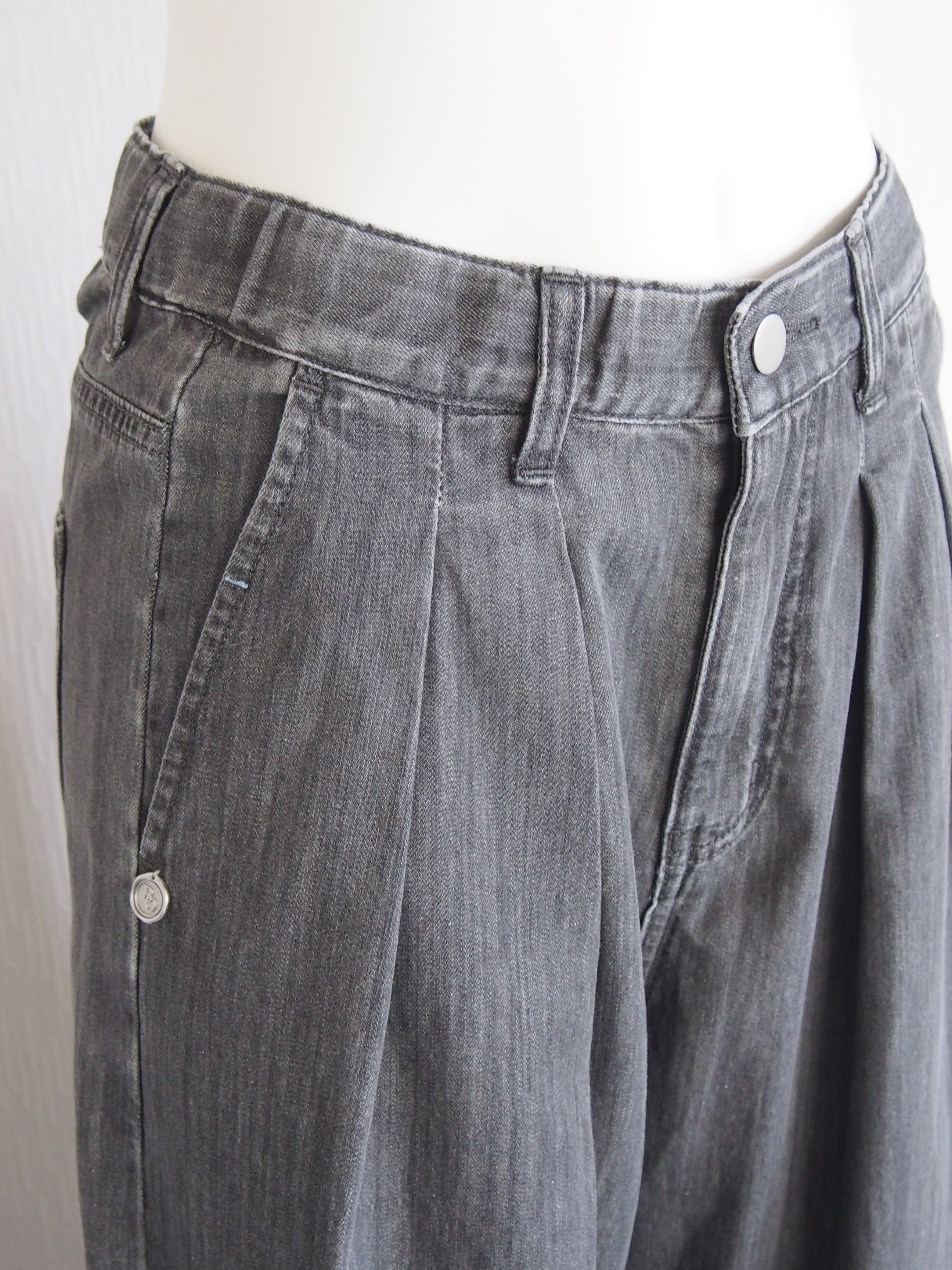 【Ordinary】ツータックワイドバギーデニムパンツ/BO26-531P