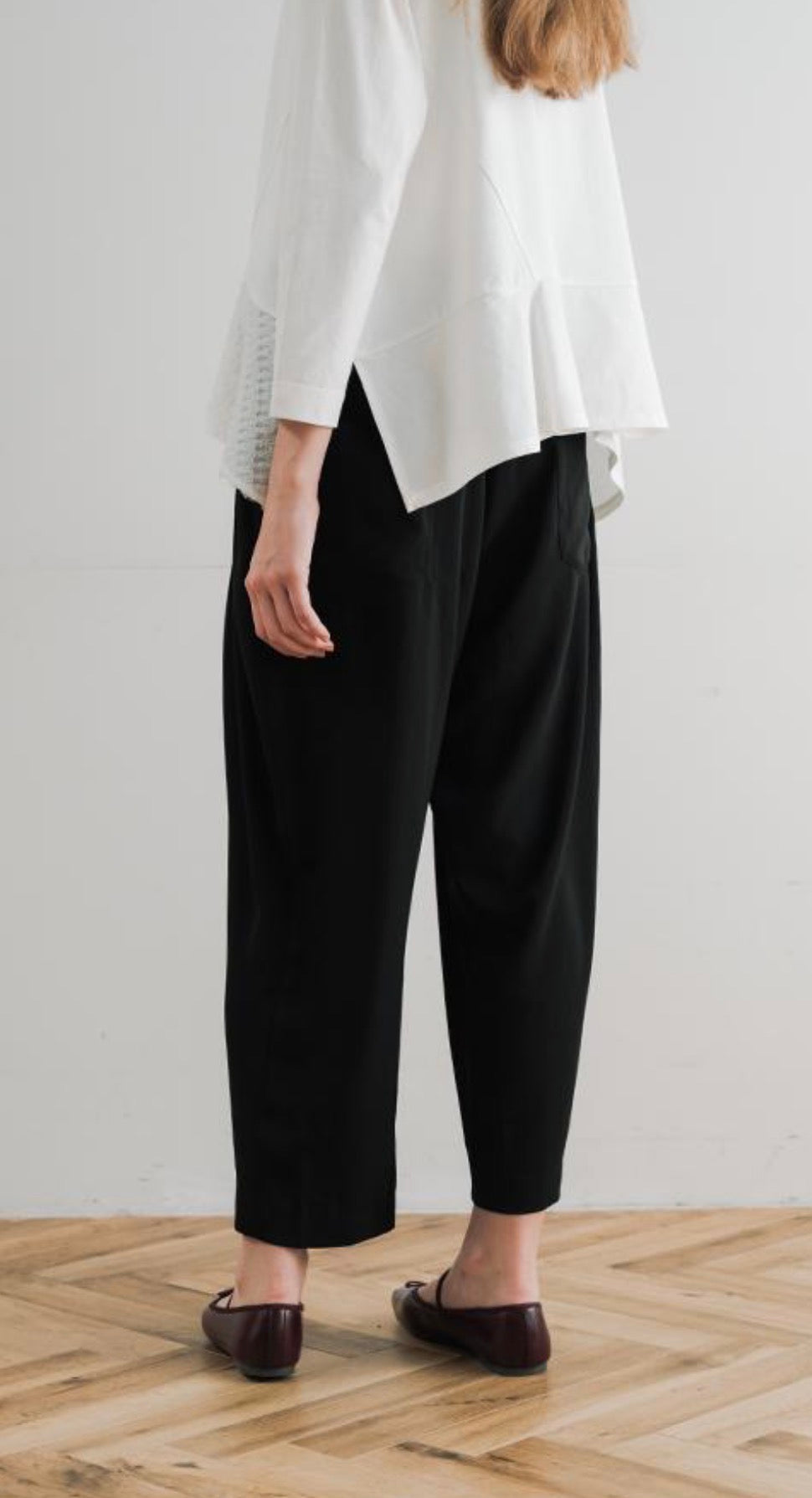 【再入荷予約】【akane】A.Lタックふんわりパンツ/26158-9786D-R