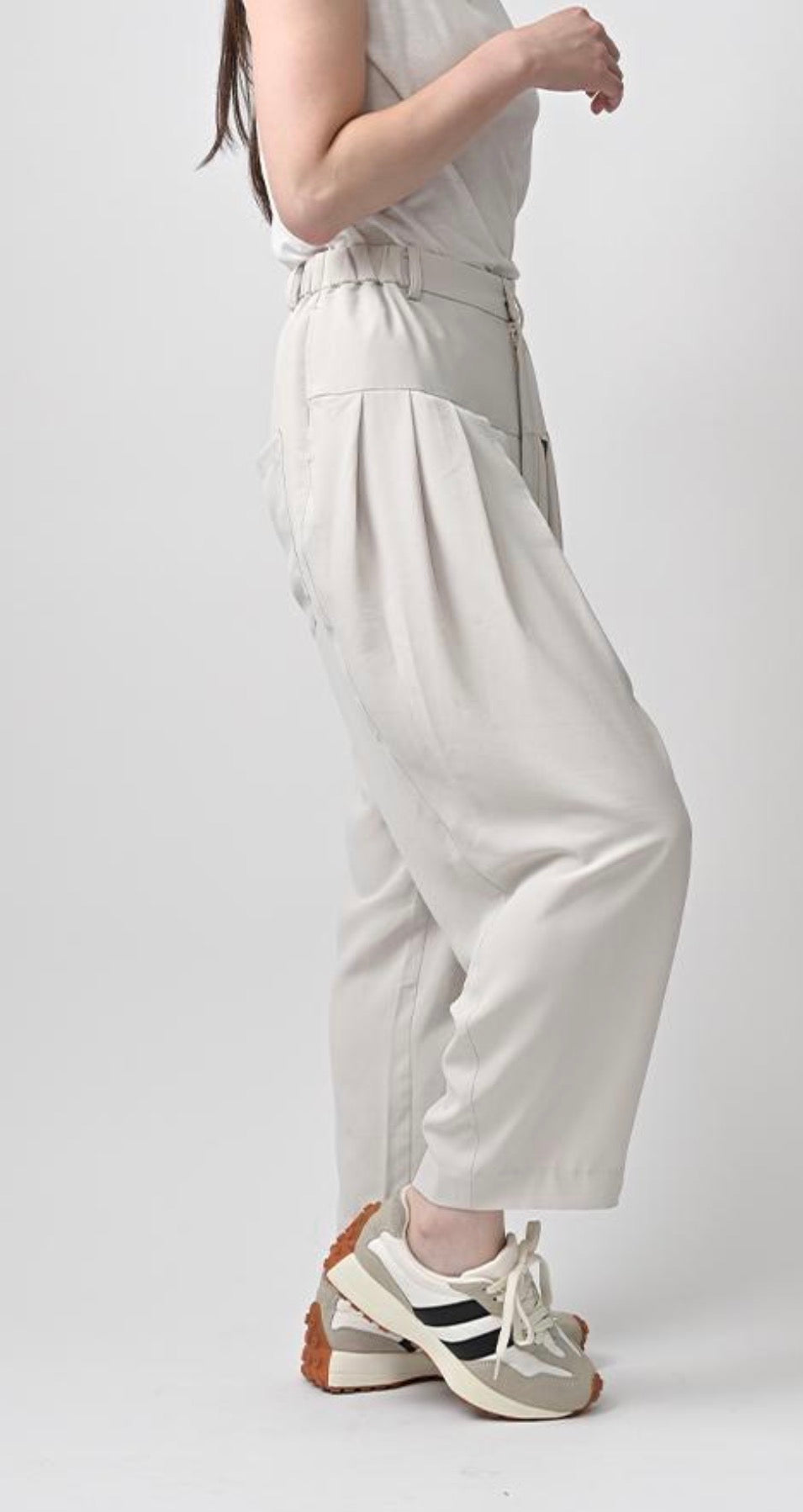 【再入荷予約】【akane】A.Lタックふんわりパンツ/26158-9786D-R