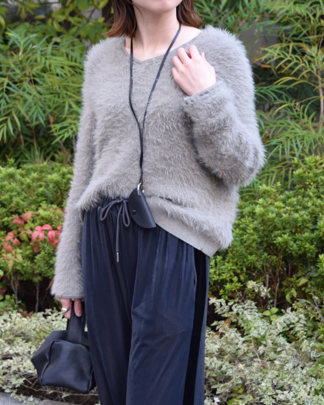 【ROSIEE】ラメ衿Vネックシャギーニット/R791206