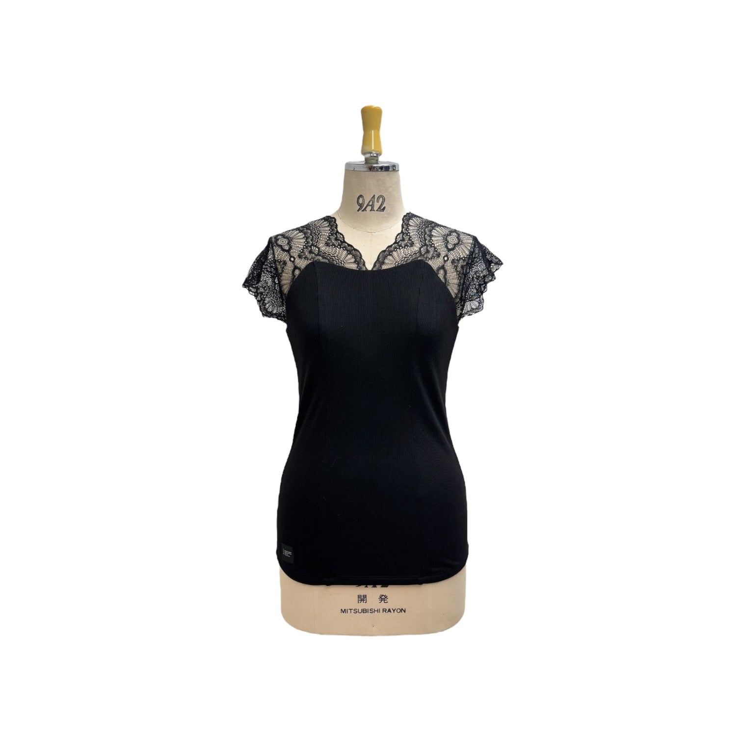 【ayane】ショルダーレースタンク/816312