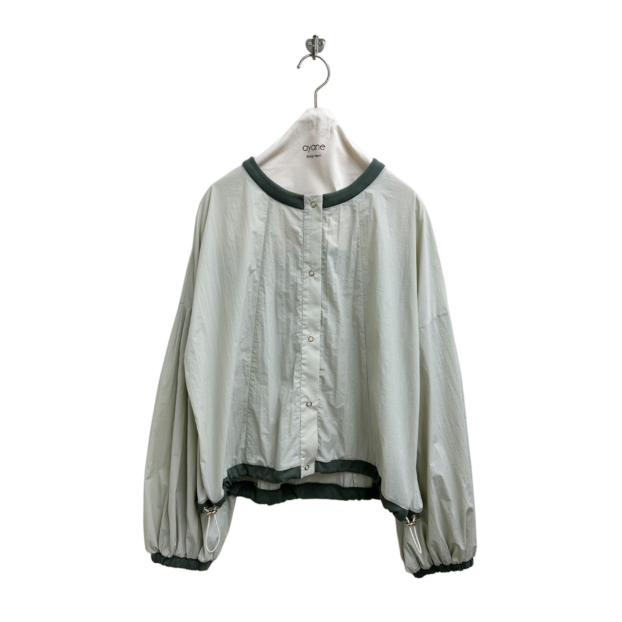 【ayane】UVプロテクション素材ボリューム袖ブルゾン/826529