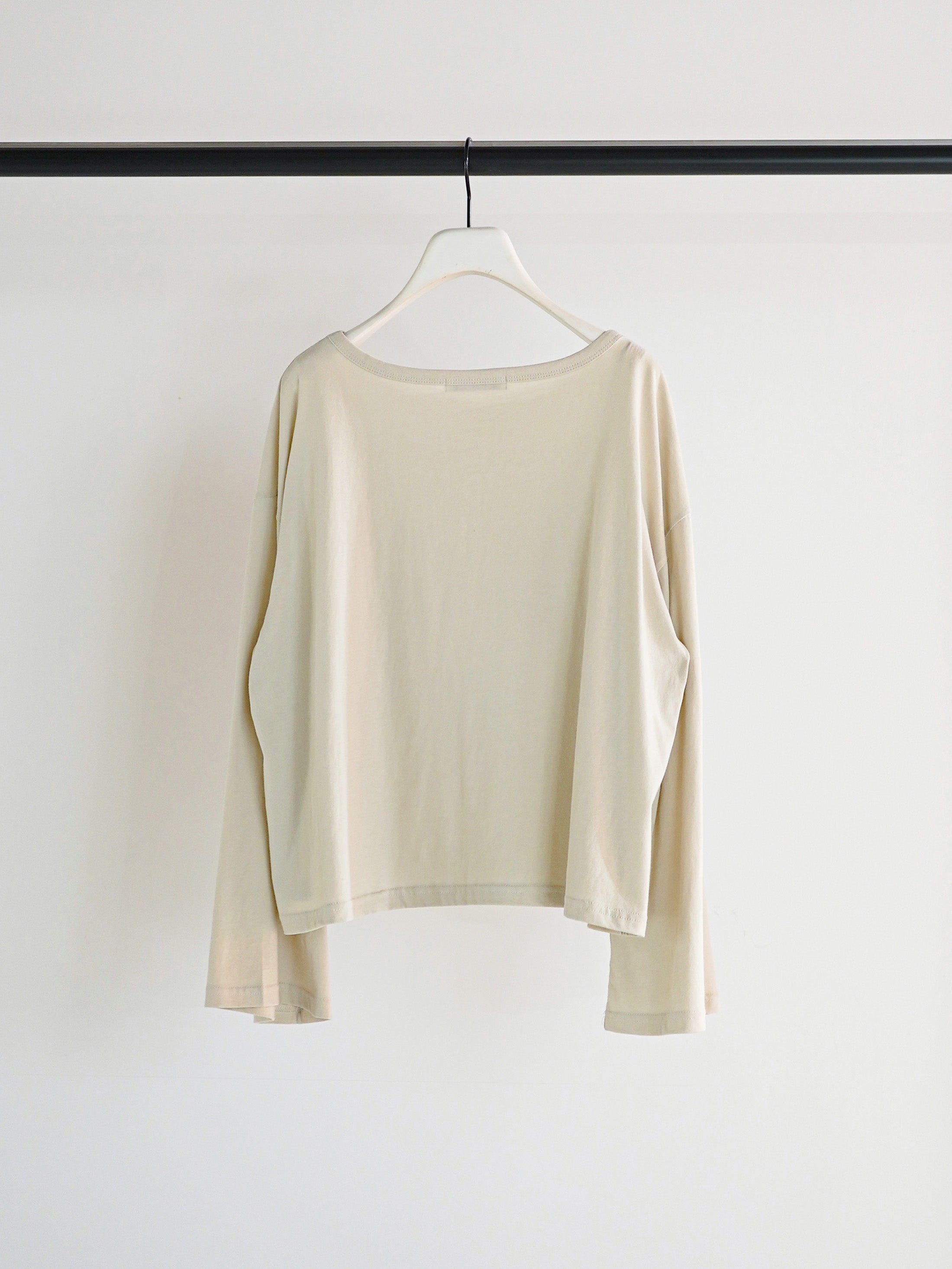 【CHIGNON】”FLOW”ウェイブロゴTee/8461-103KK