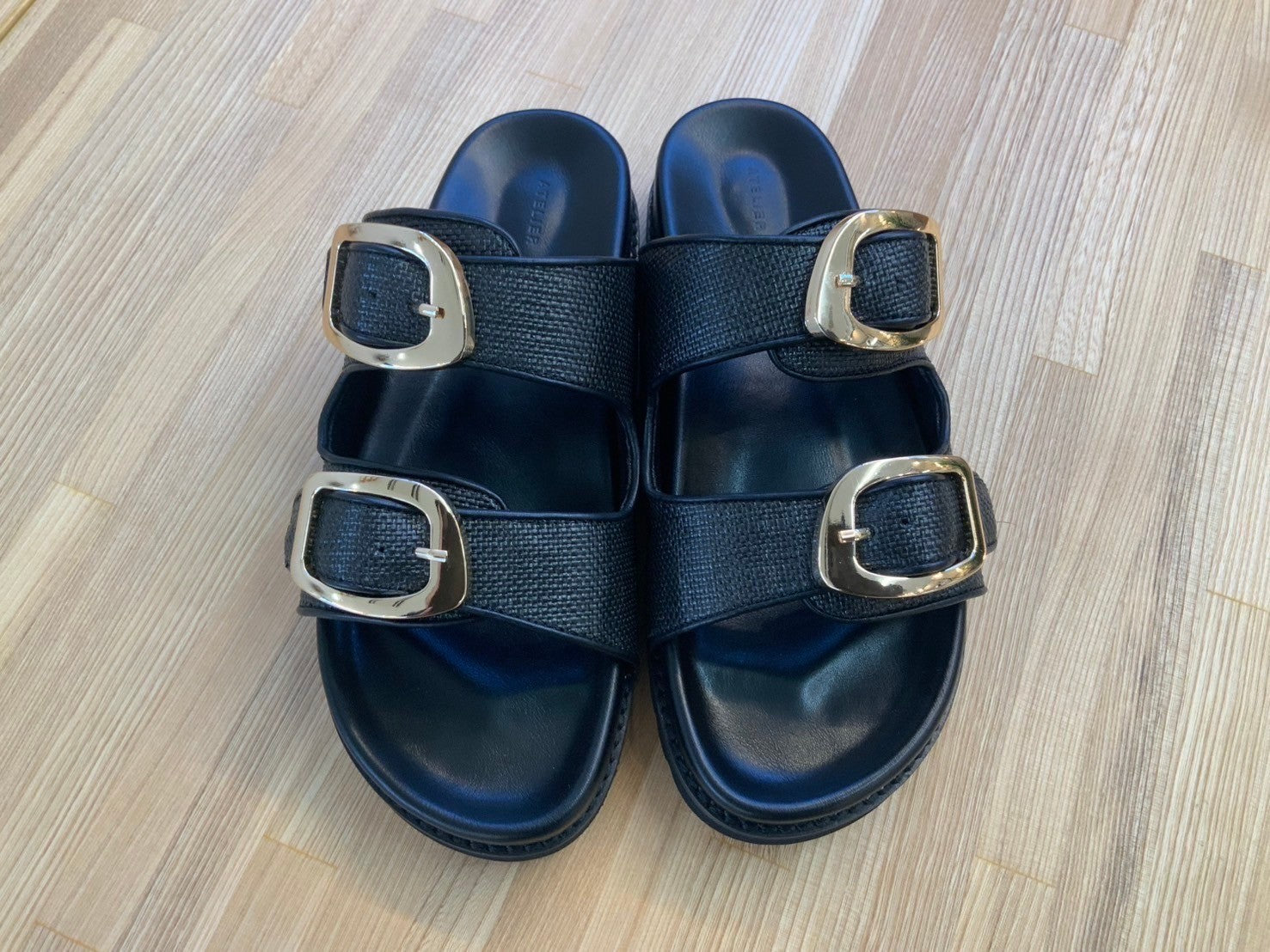 【ATELIER BRUGGE】Wバックルフットベッドサンダル/25ISM-25