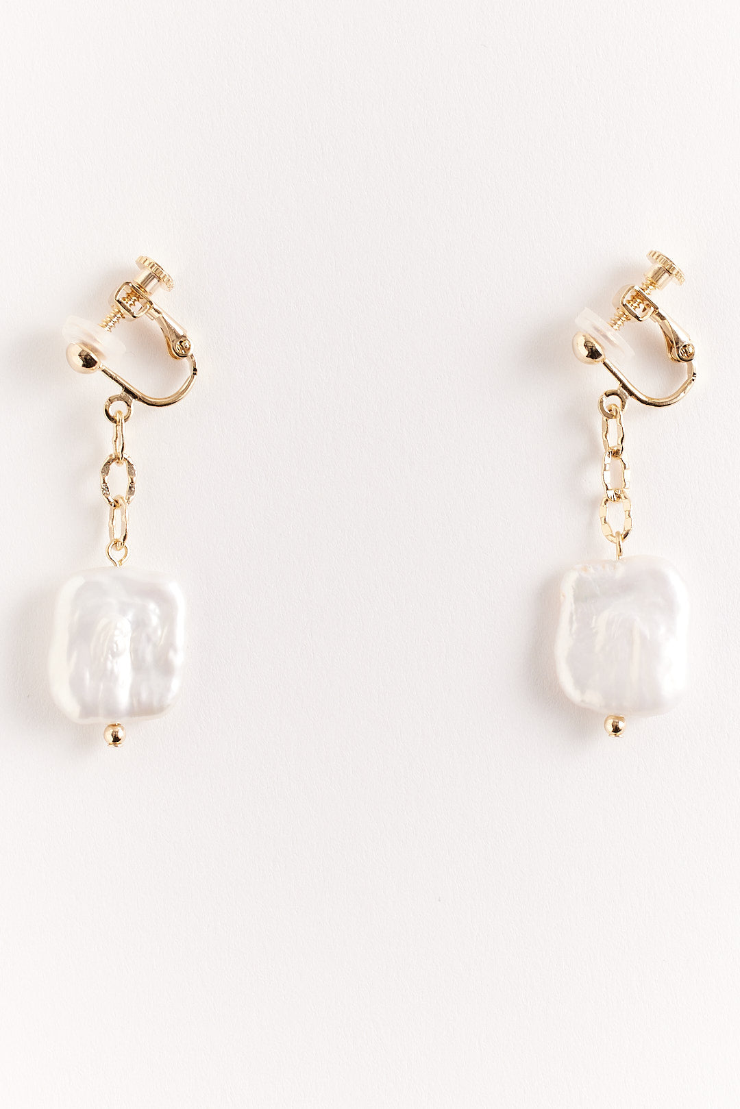 【STELLA CIFFON】スクエアパールピアス・イヤリング/AST1-26P01/AST1-26E01