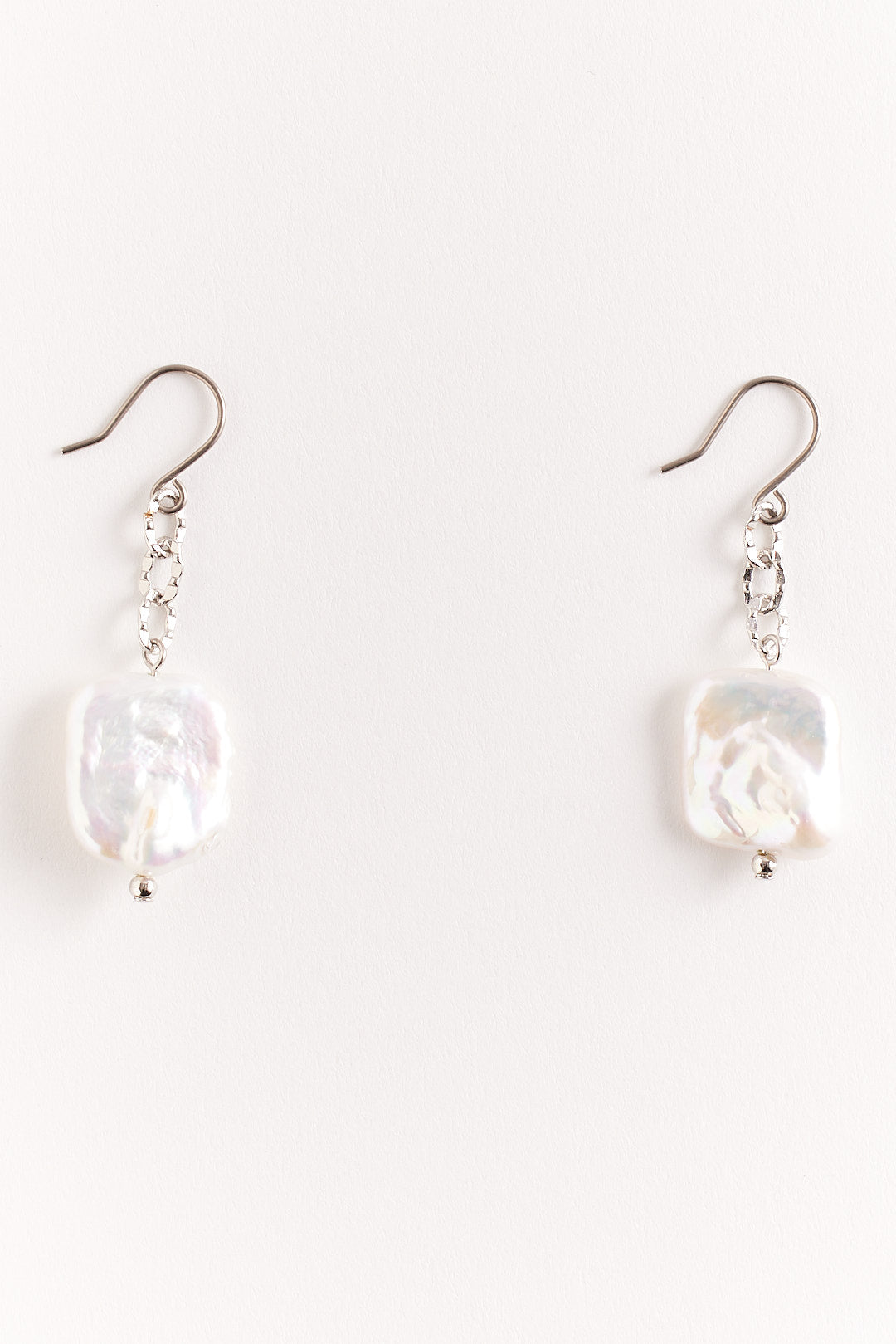 【STELLA CIFFON】スクエアパールピアス・イヤリング/AST1-26P01/AST1-26E01