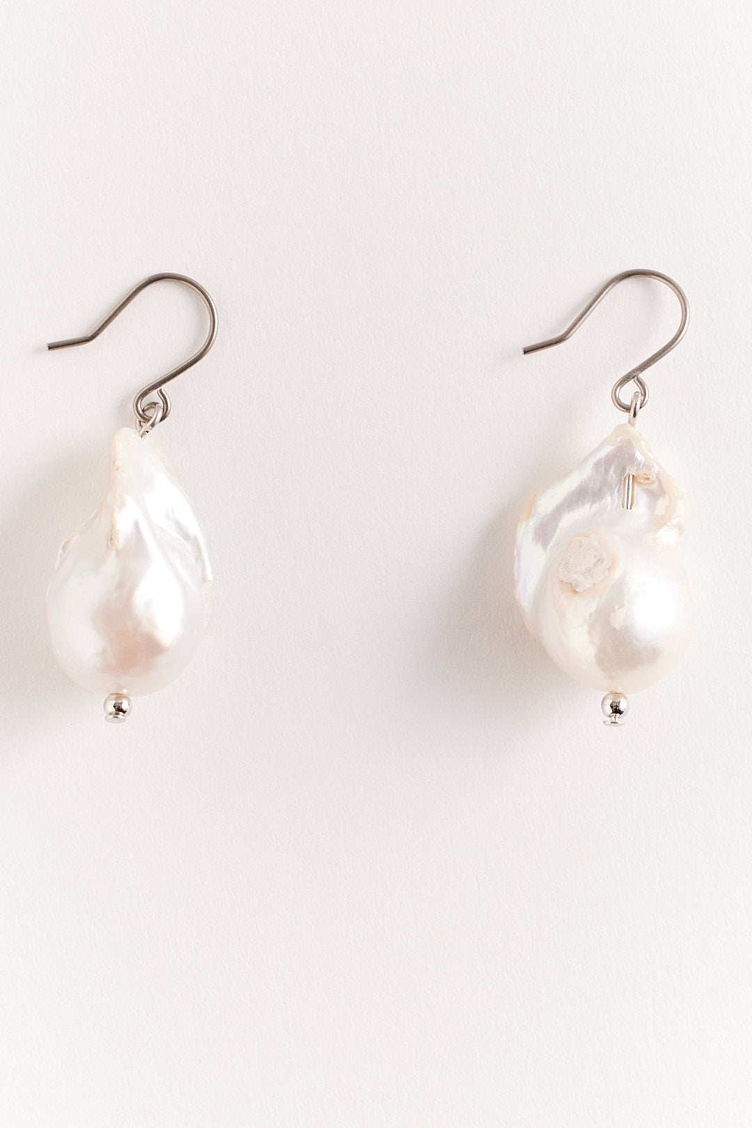 【STELLA CIFFON】オイスターフレッシュパールピアス・イヤリング/AST1-26P08/AST1-26E08