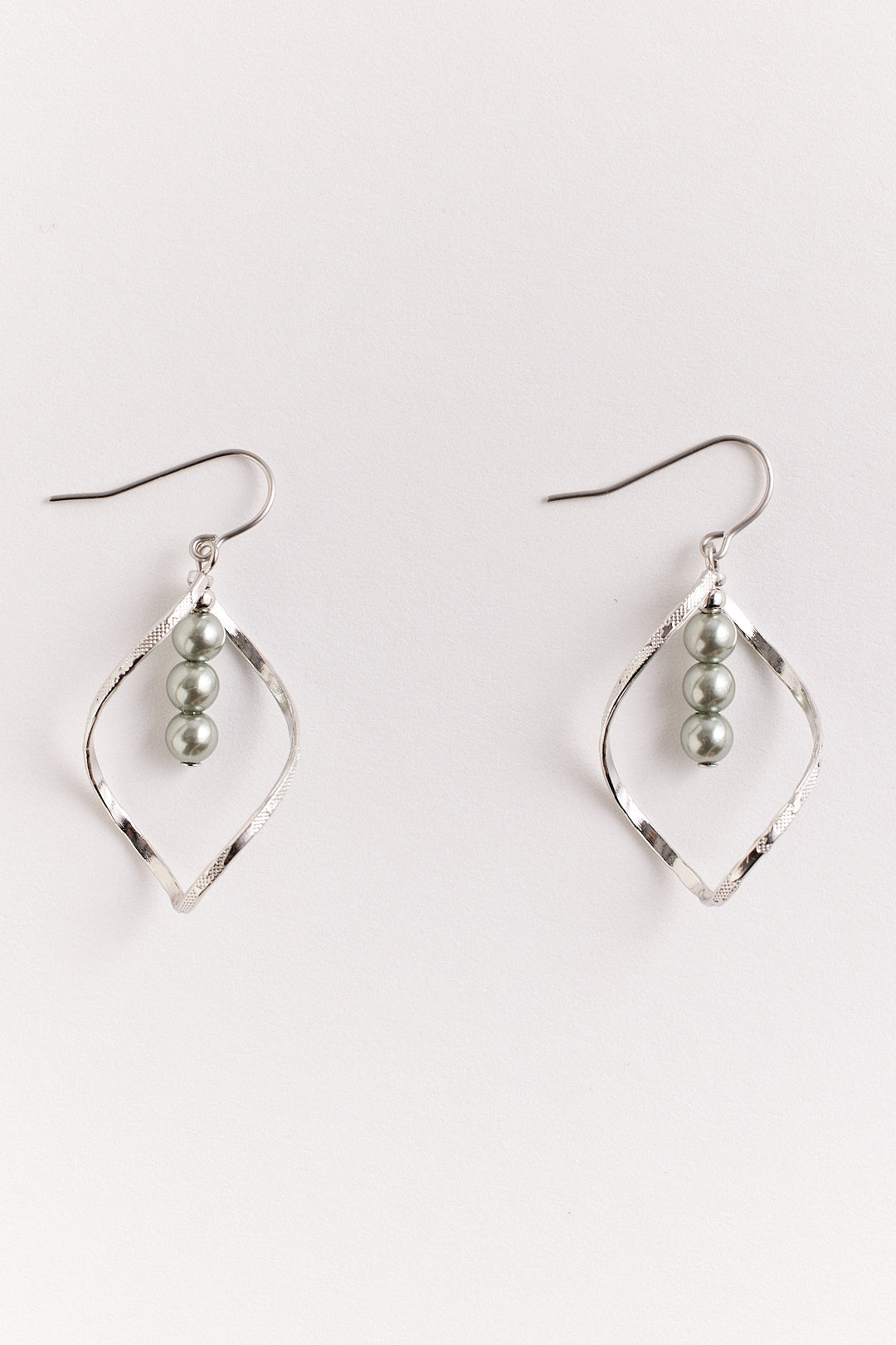 【STELLA CIFFON】レジンパールロンバスピアス・イヤリング/AST2-26P06/AST2-26E06