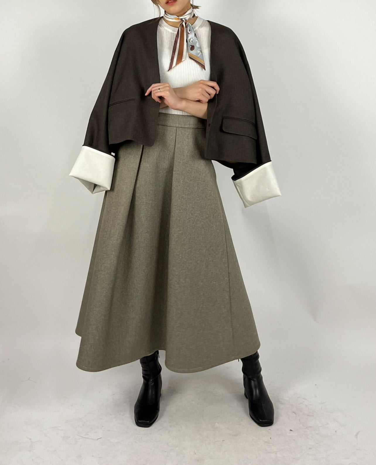 【PASSIONE】デザインノーカラージャケット/536419