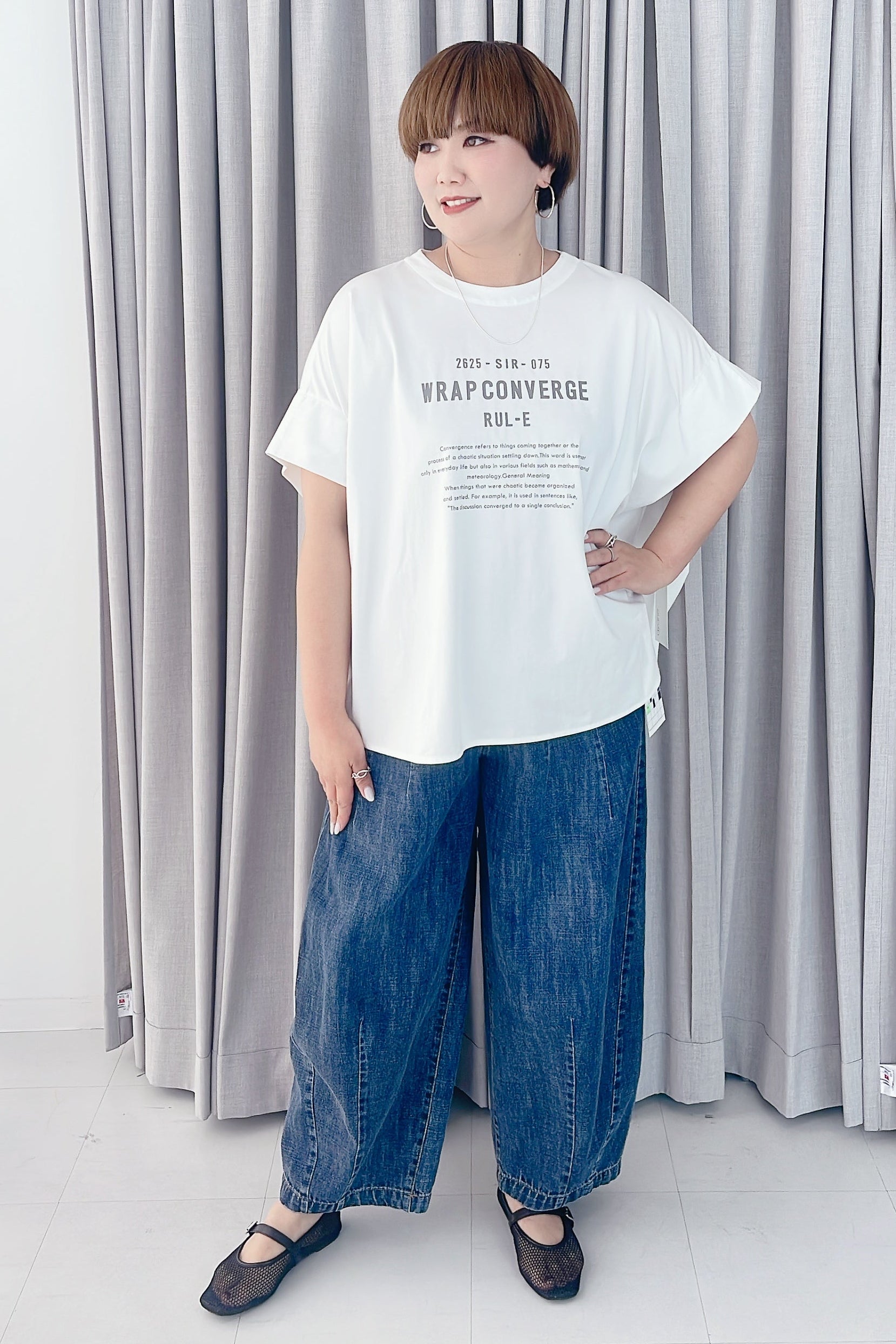 ayane】ポンチョ型ロゴTシャツ/826519