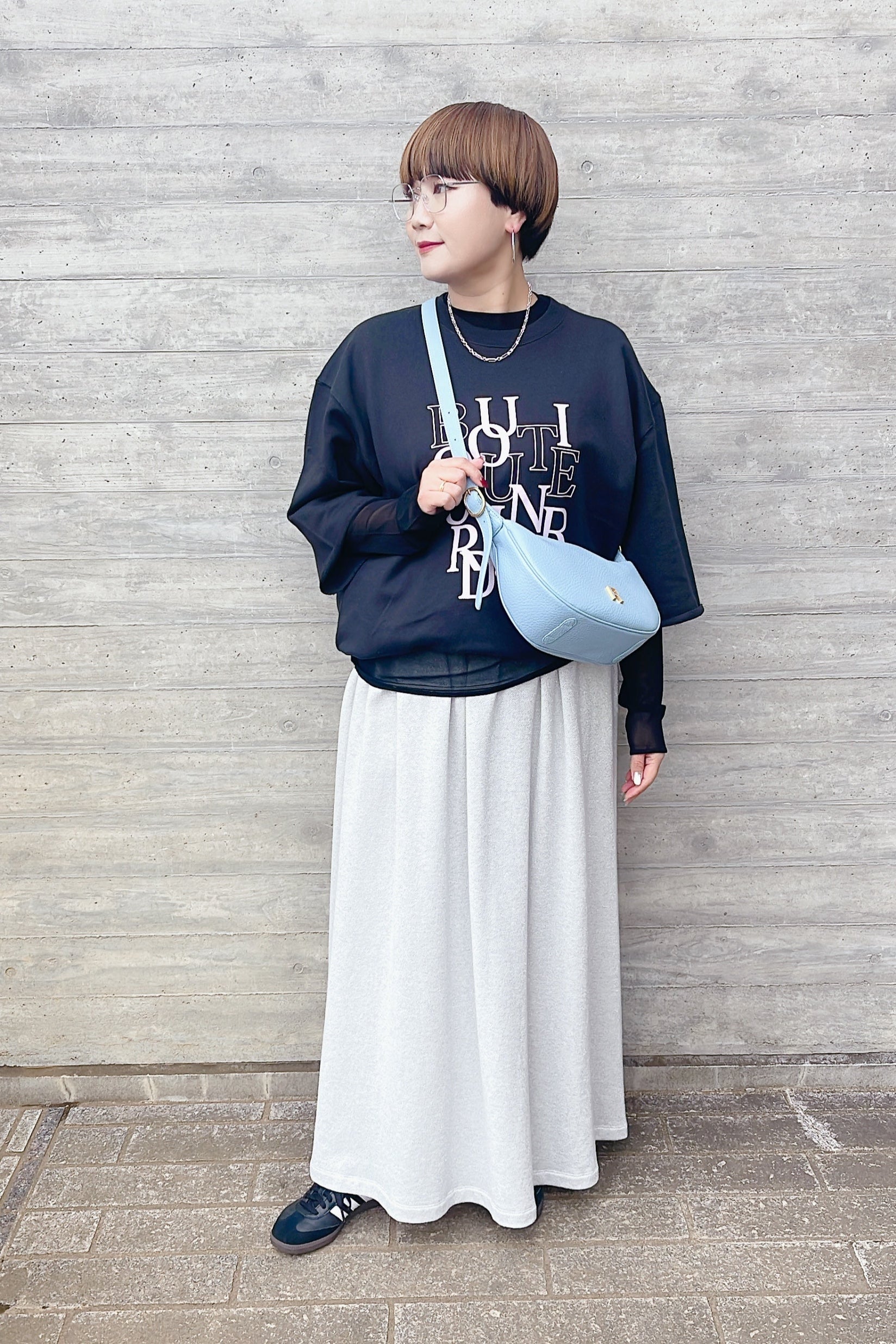 【Ordinary】ランダムタイポポーチスウェットシャツ/ BO25-922T