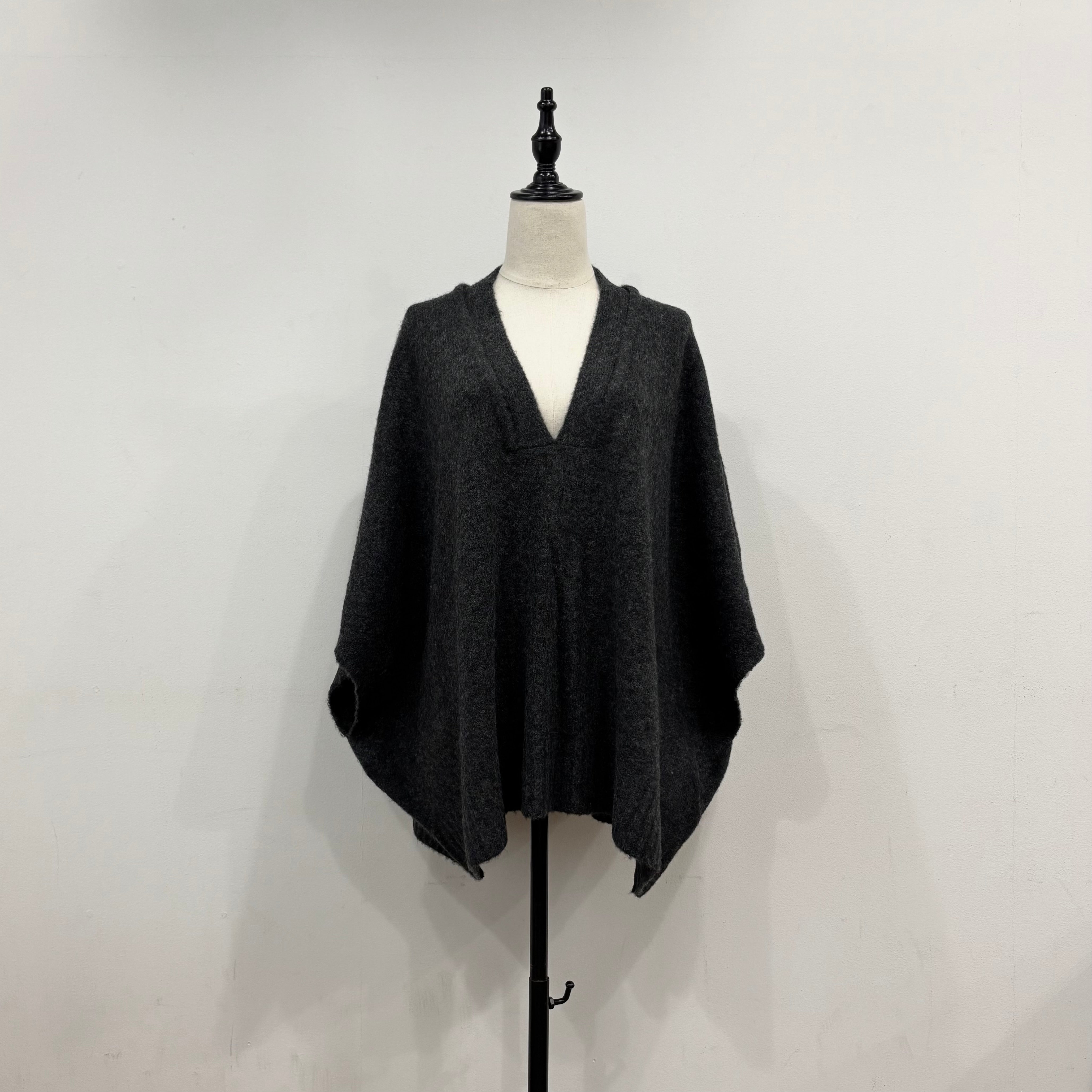 【siro de labonte】Vネックポンチョベスト/R553108