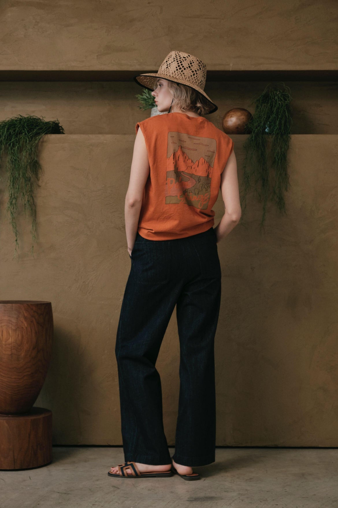 【LE MÉLANGE】リメイク風ノースリーブバックプリントTシャツ/8621011