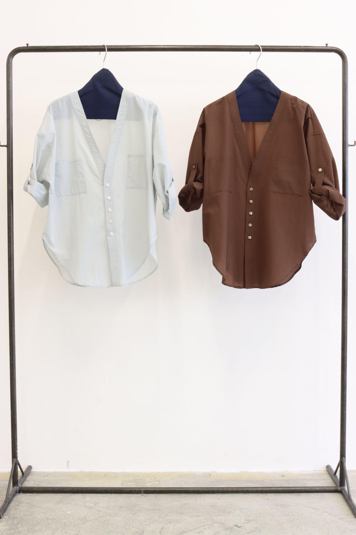 【LE MÉLANGE】接触冷感Vネックシャツ/8623203