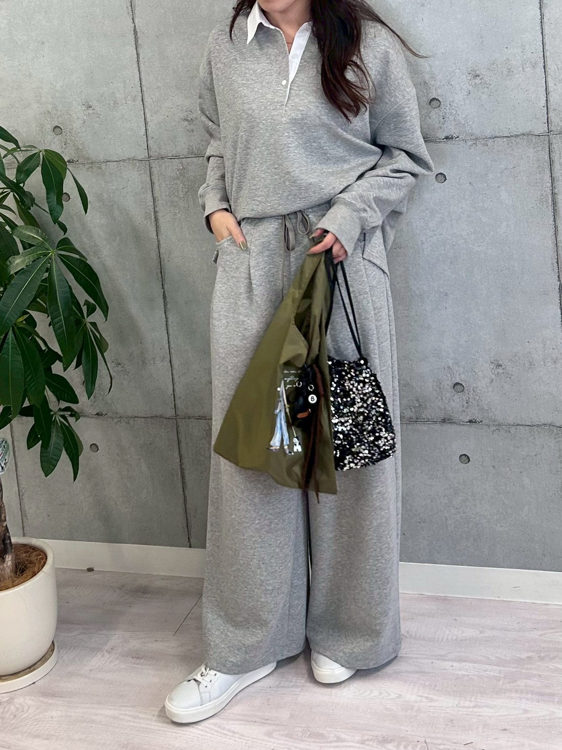 【ROSIEE】チャーム付女の子柄プリントマルシェバッグ/R781031