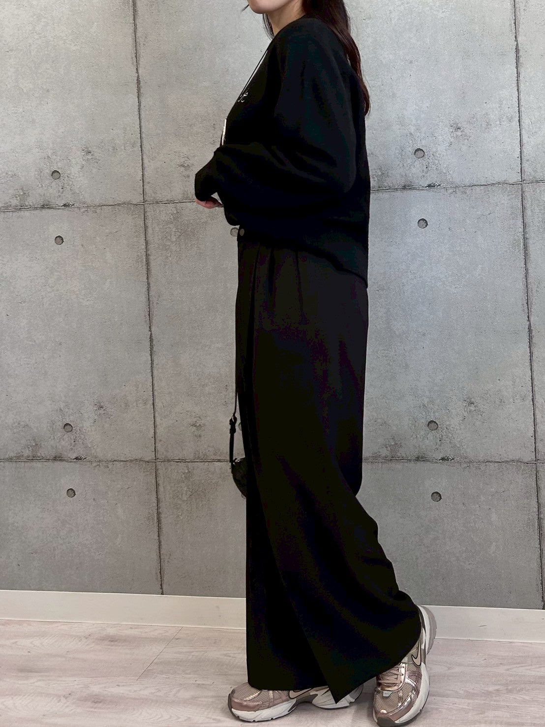 【ROSIEE】手書き風ロゴ刺繡ニット/R791204