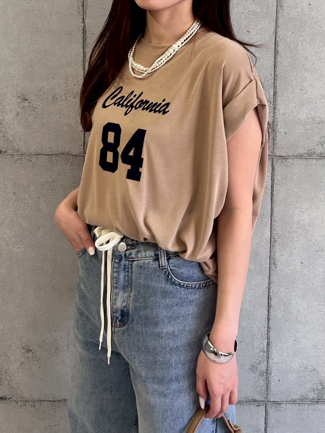 【ROSIEE】ソフトな風合いフロッキー肩タックプリントTシャツ/R810304