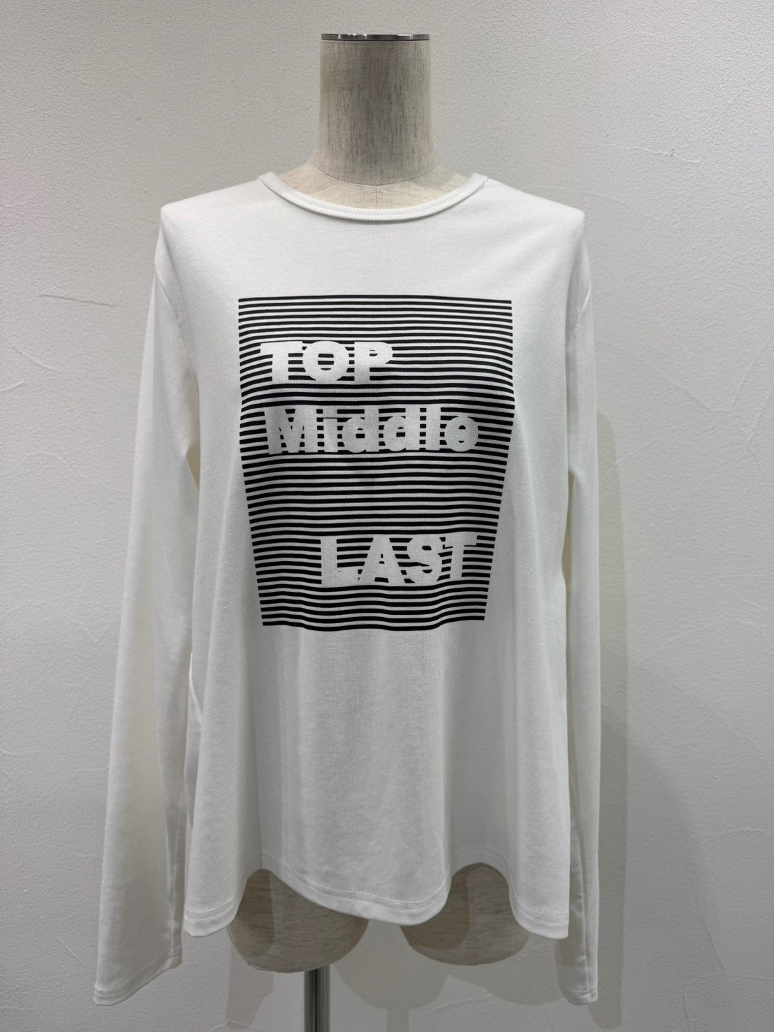 【CYAN TOKYO】バックギャザーロゴL/S T/507408
