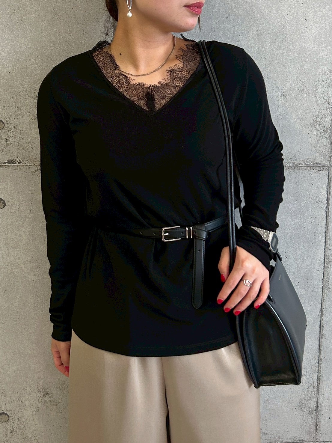 【ROSIEE】衿レースVネックトップス/R870301