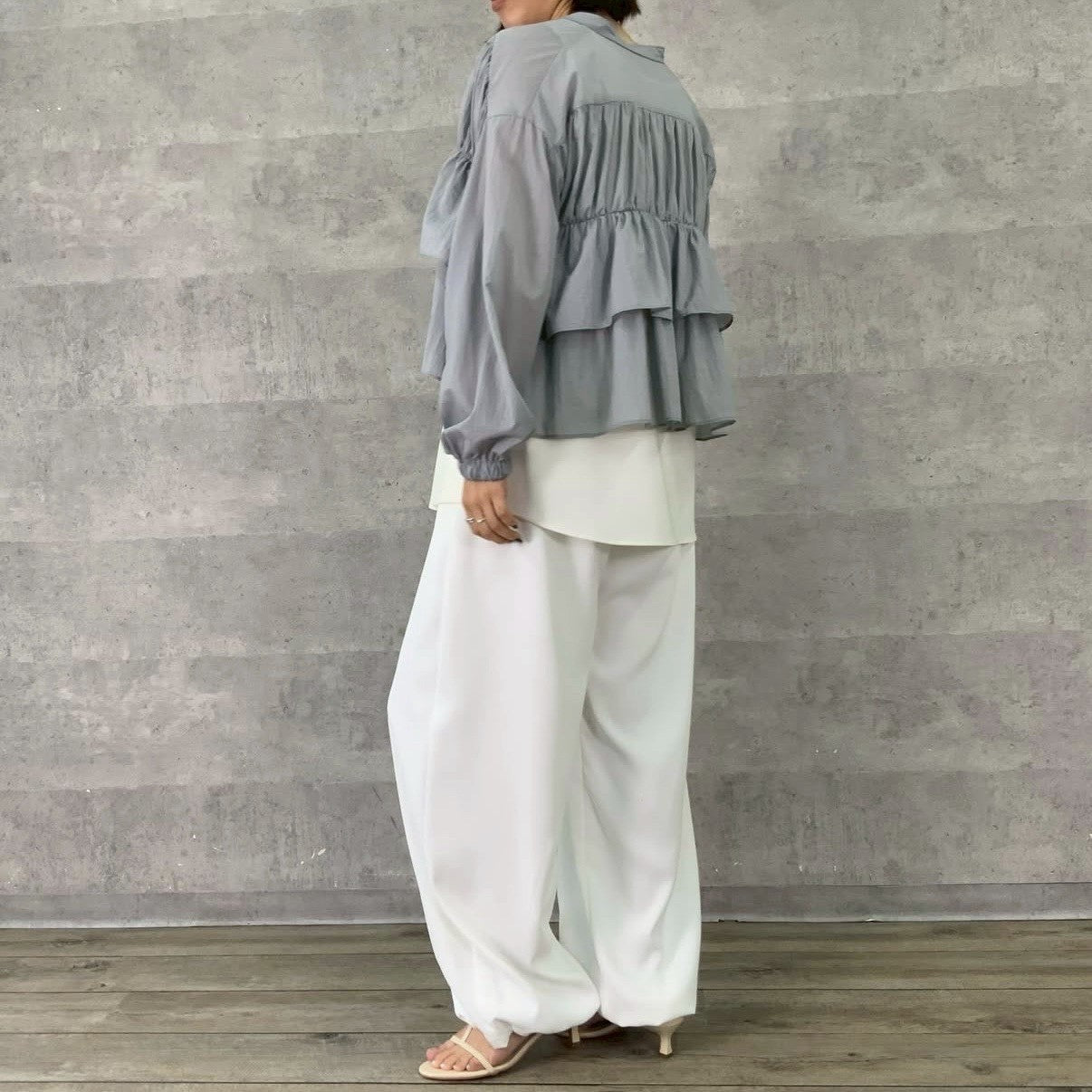 【再入荷予約】【ANNAKERRY】ラッフルブラウス/85251706