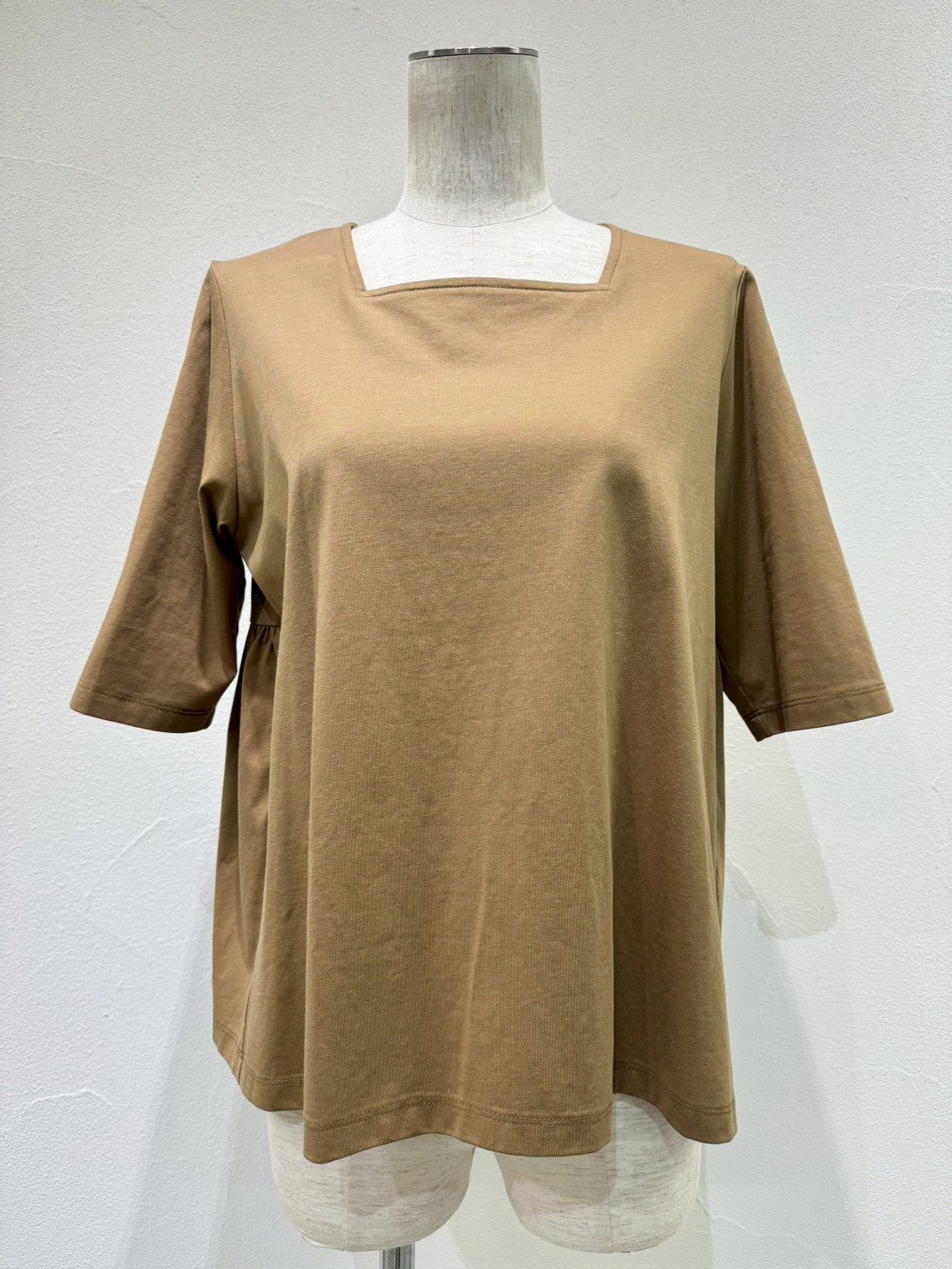 【CYAN TOKYO】スクエアネックバックギャザートップス/601454