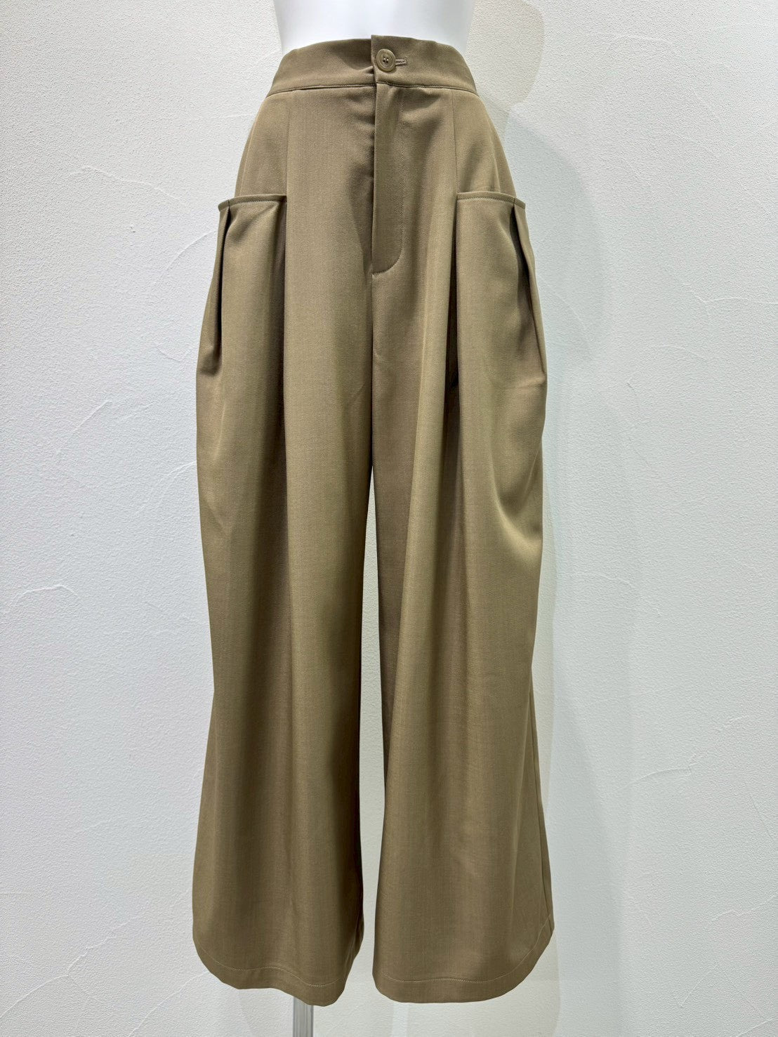 【CYAN TOKYO】Wタックストレッチワイド/601476