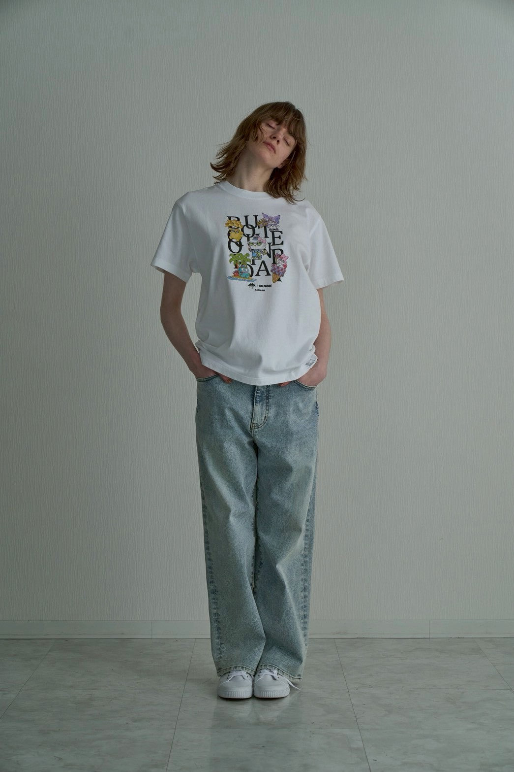 【Ordinary】Ordinaryミーツスリーアーティストコラボレーションズ ランダムタイポTシャツ/BO26-541T